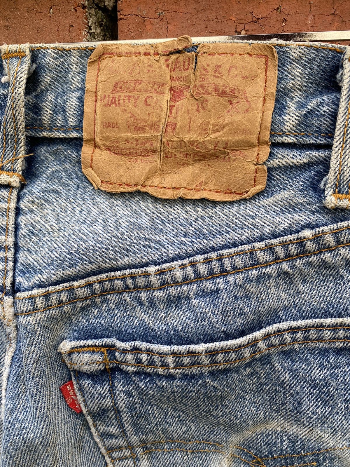 Levi's × Levi's Vintage Clothing × Vintage size 28x28 vintage levi's 501 80s made in USA Size 28" / US 6 / IT 42 - 6 Thumbnail