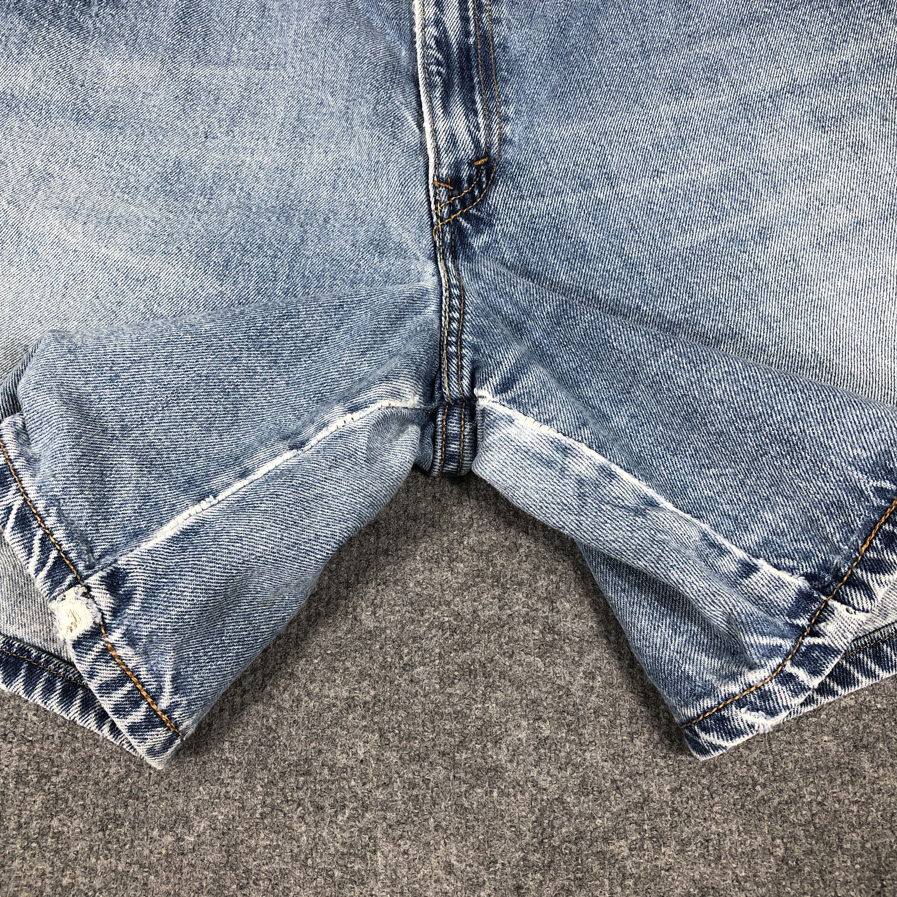 Levi's × Vintage Womens Vintage Levis Jeans Short Pants Classic Fit L885W Size 35" - 2 Thumbnail