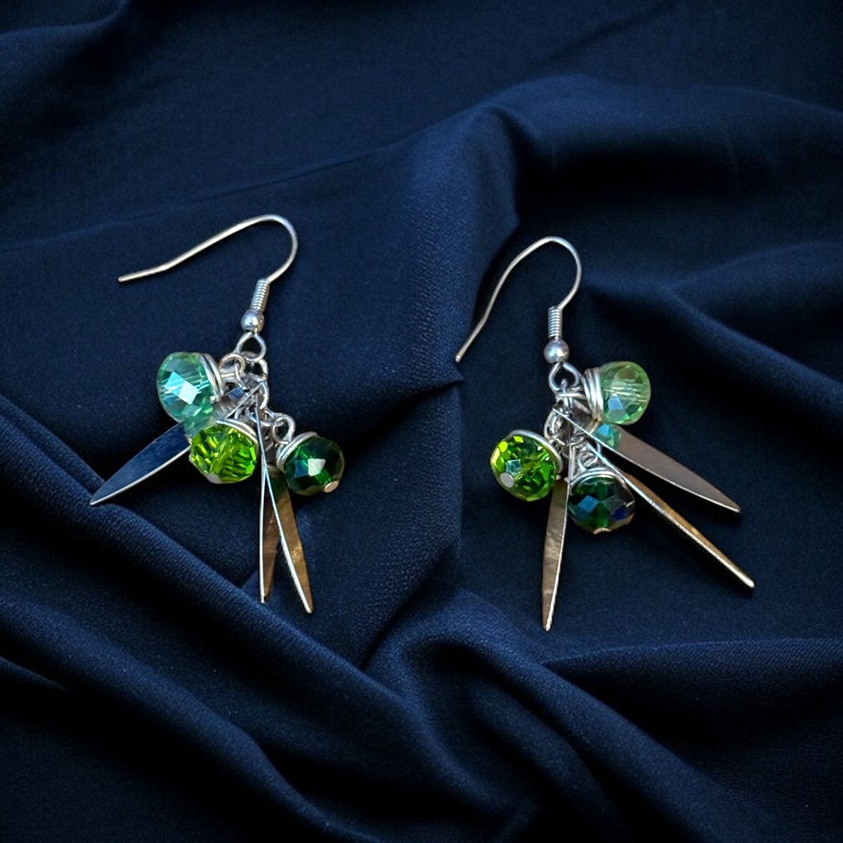 Other Silver tone silver dangles and green bead dangle earrings Size ONE SIZE - 1 Thumbnail
