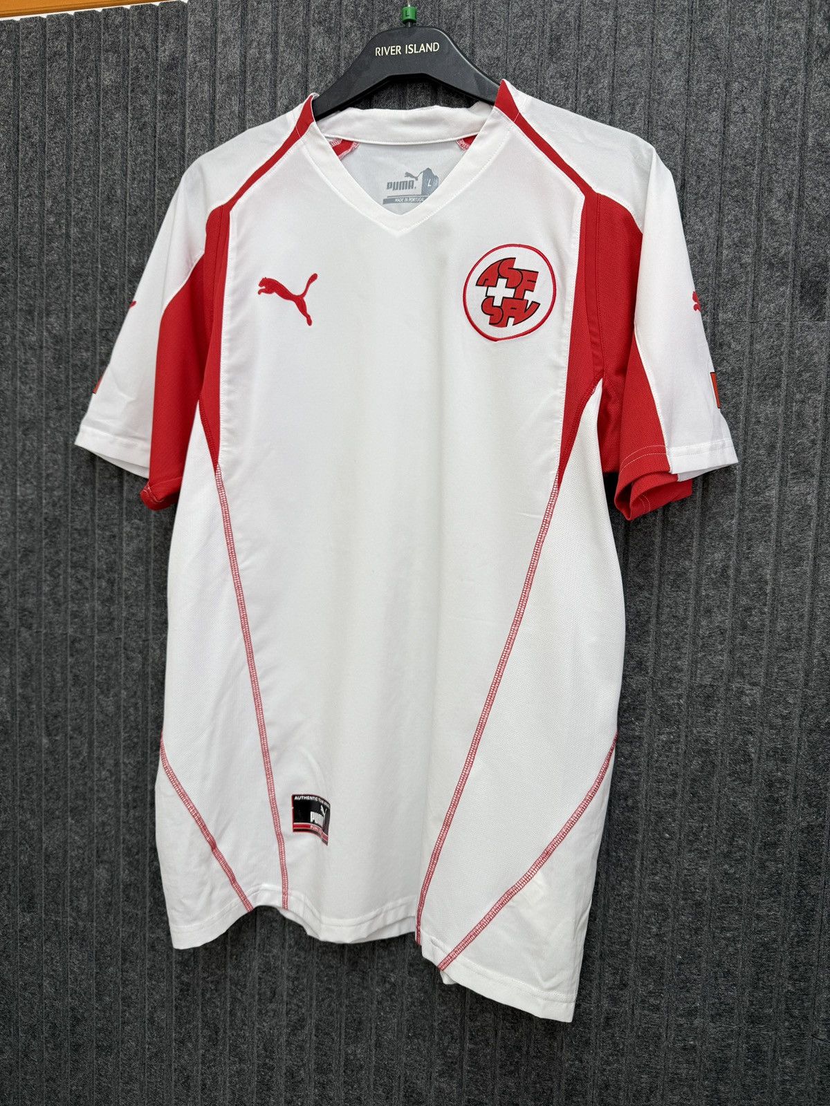 Puma Vintage Puma Switzerland National Team Jersey Magnin #3 Size US L / EU 52-54 / 3 - 3 Thumbnail