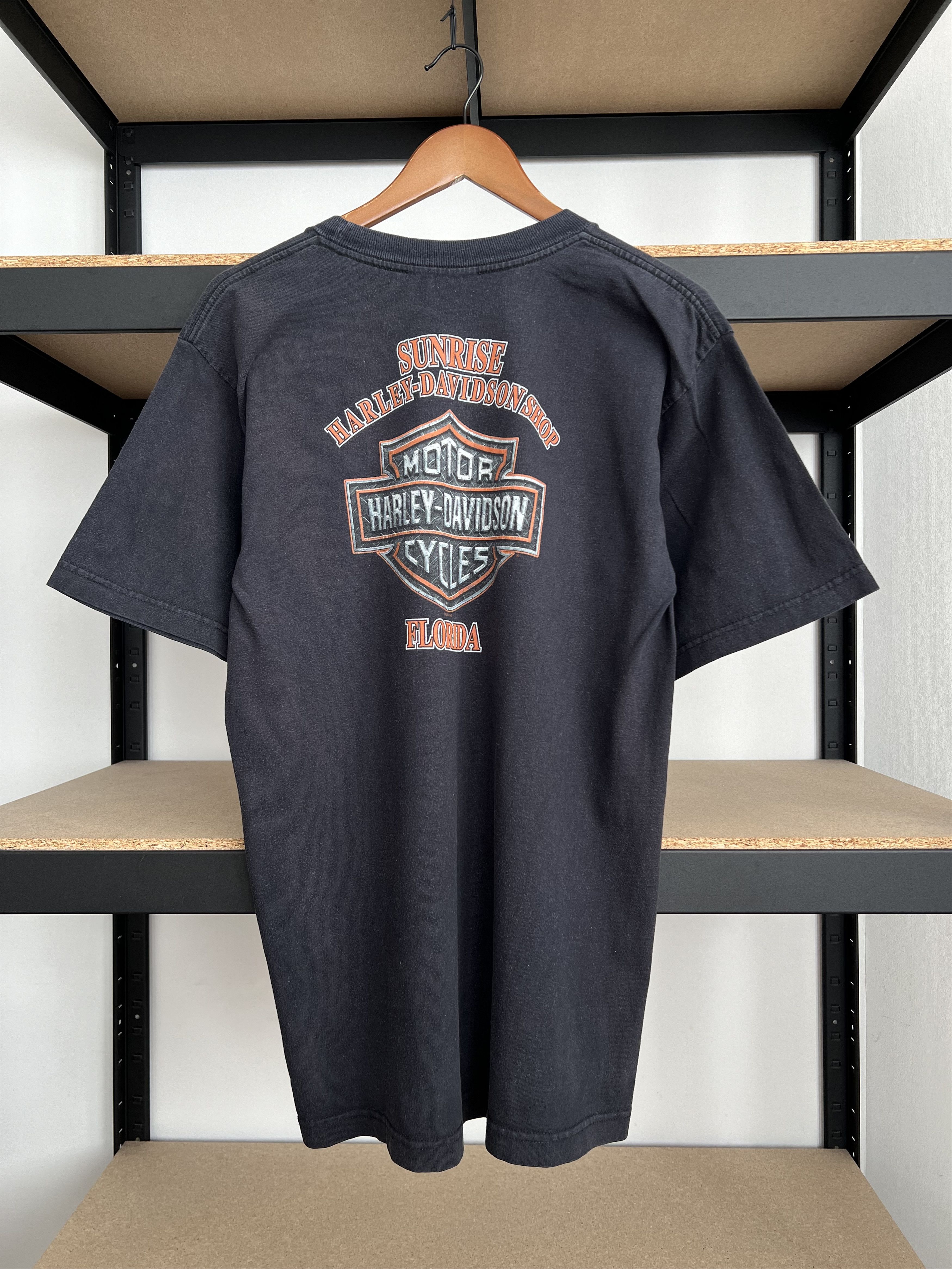 Harley Davidson Vintage 2006 Harley Davidson Eagle Fire Flame Black T-shirt Size US L / EU 52-54 / 3 - 4 Thumbnail