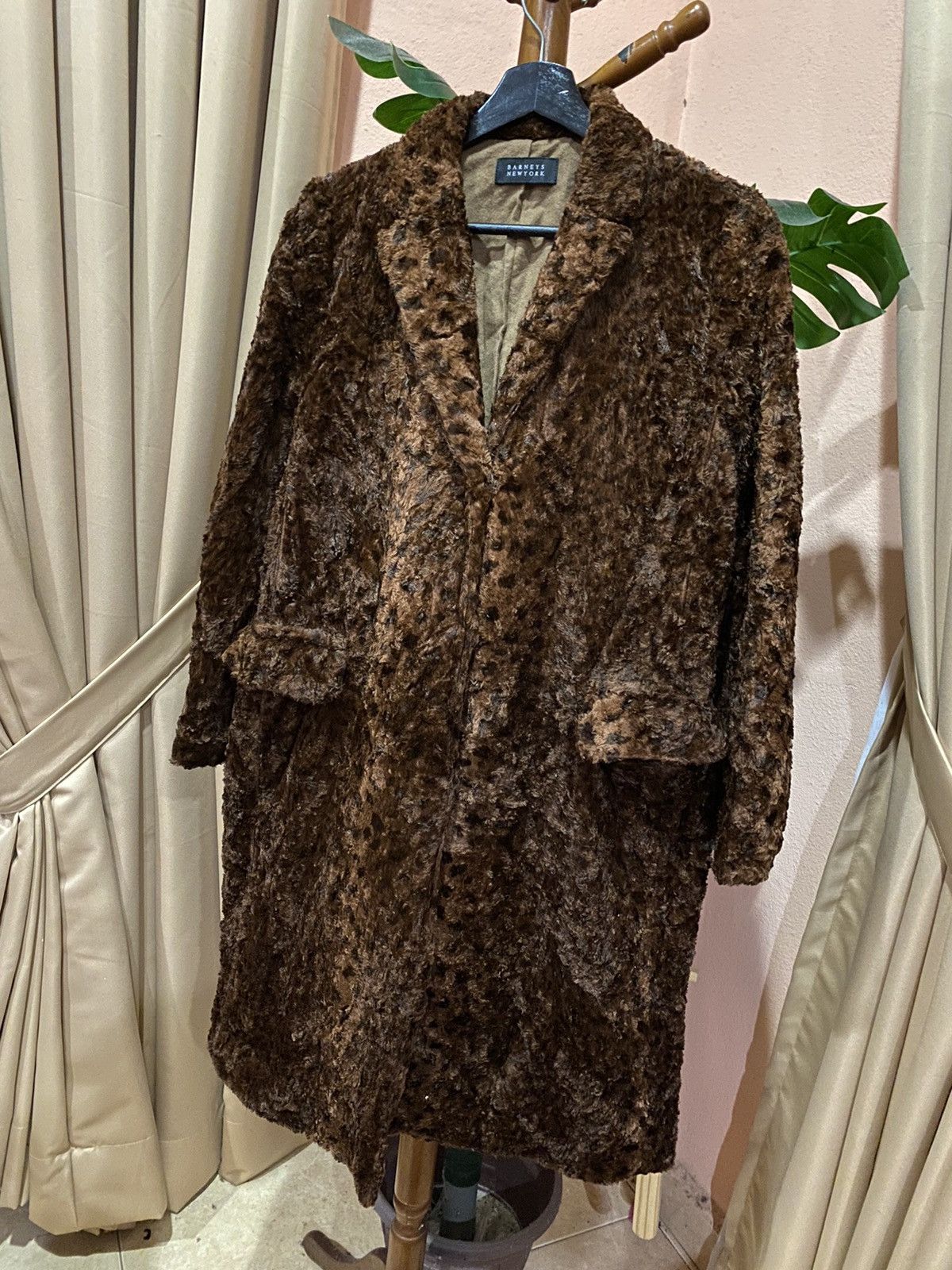 Barneys New York Barney’s New York Vintage Brown Faux Fur Coat Size XS / US 0-2 / IT 36-38 - 2 Thumbnail