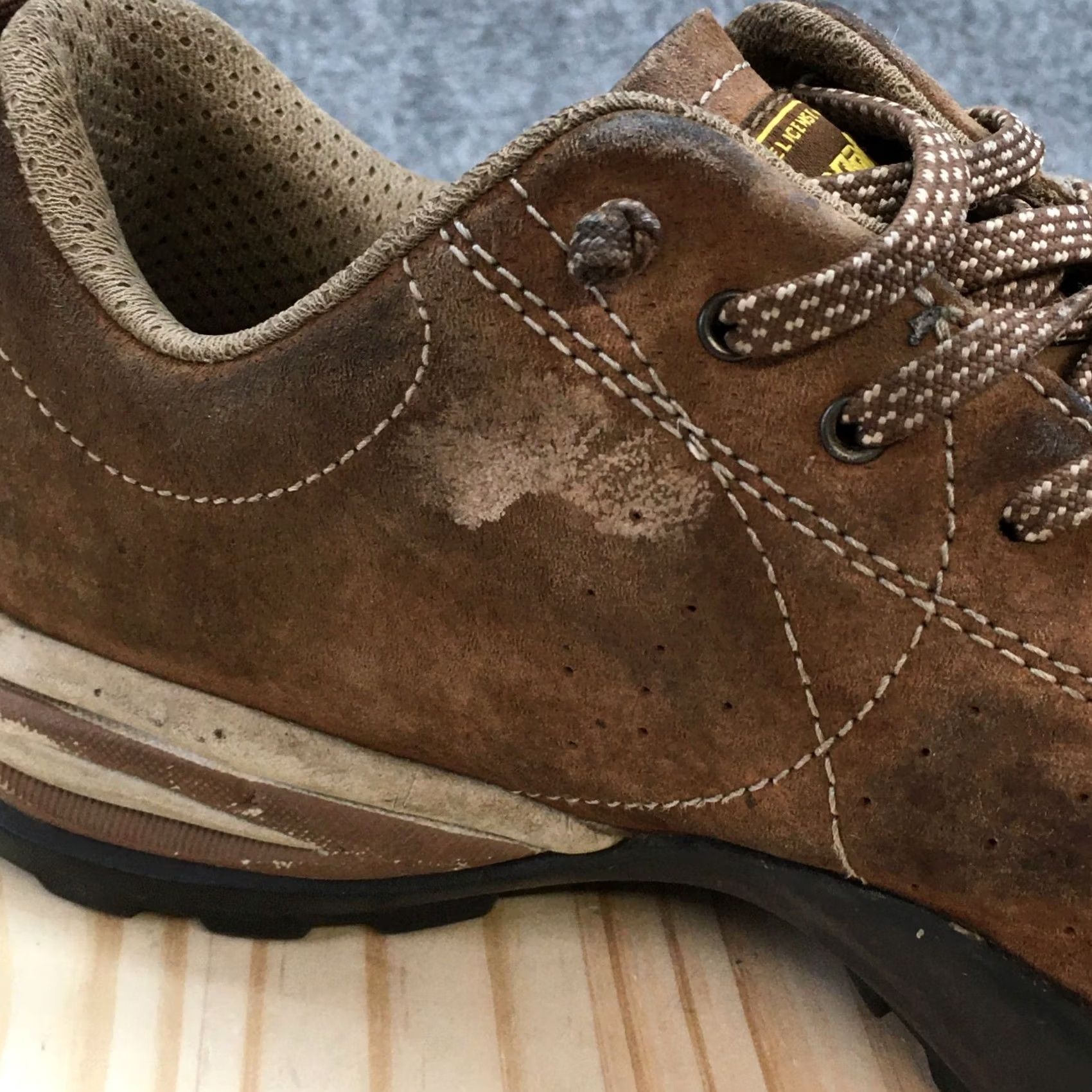 Vintage Hanagal Evoque Hiking Sneakers Mens 8.5 Brown Suede Lace Up Low Top Casual Shoes Size US M / EU 48-50 / 2 - 6 Thumbnail