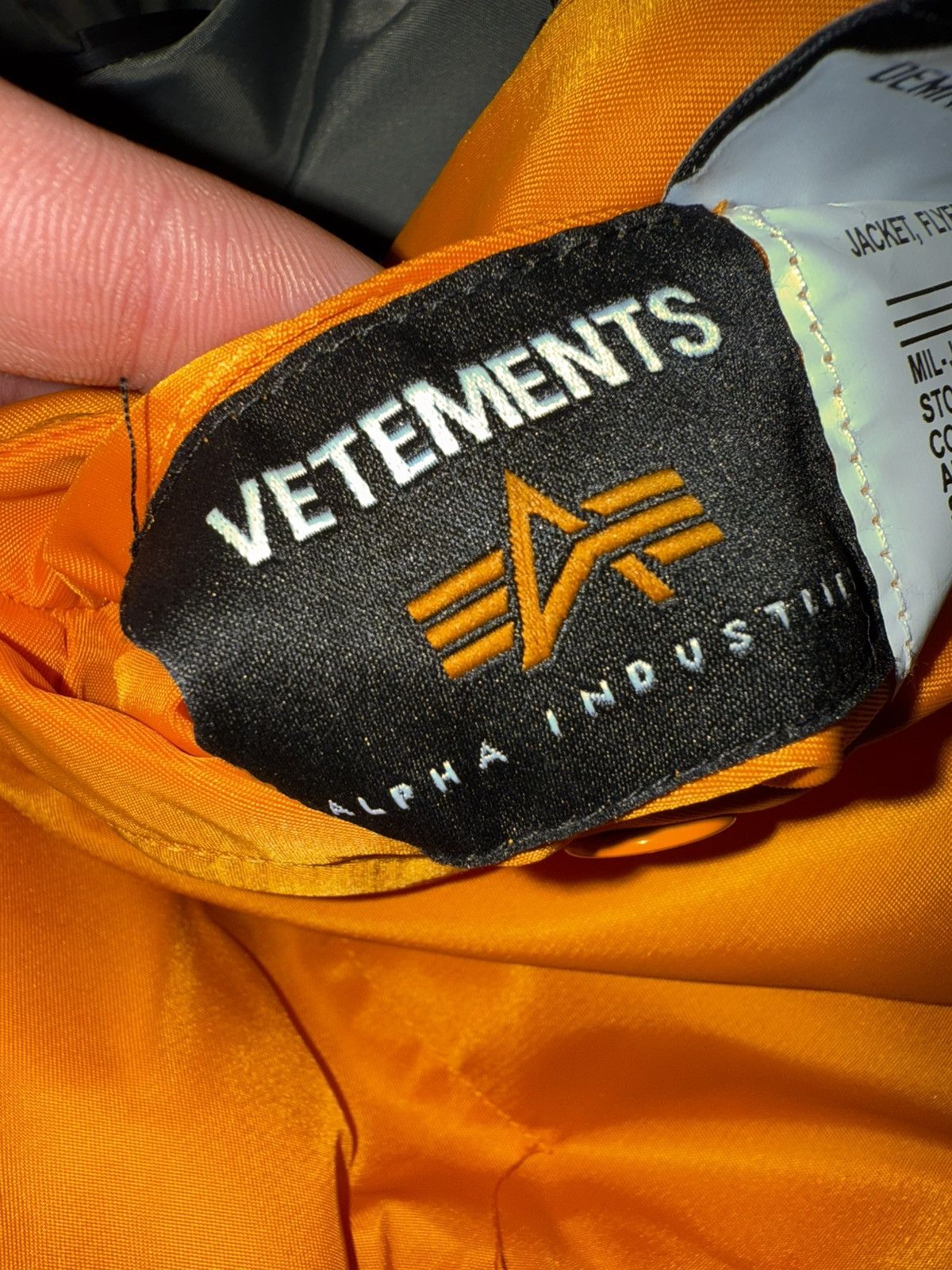 Alpha Industries × Vetements Vetements Alpha Industries Tribal Bomber Jacket Size US M / EU 48-50 / 2 - 4 Thumbnail