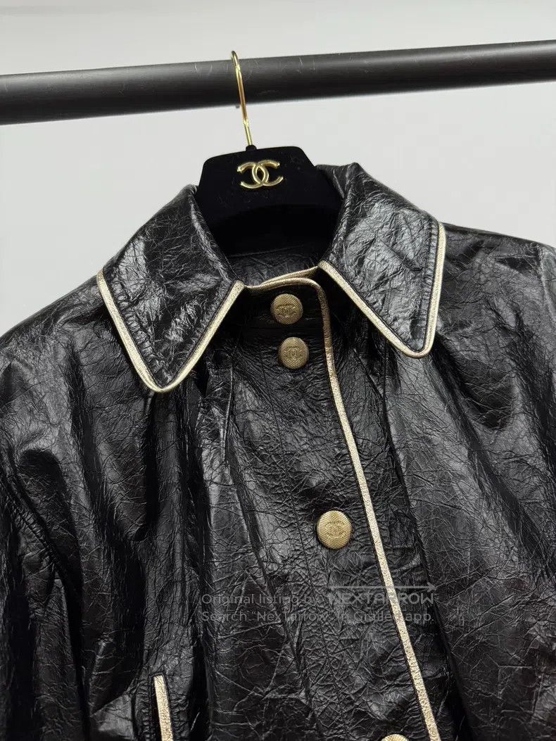 Chanel Chanel Black leather jacket Size XS / US 0-2 / IT 36-38 - 2 Thumbnail