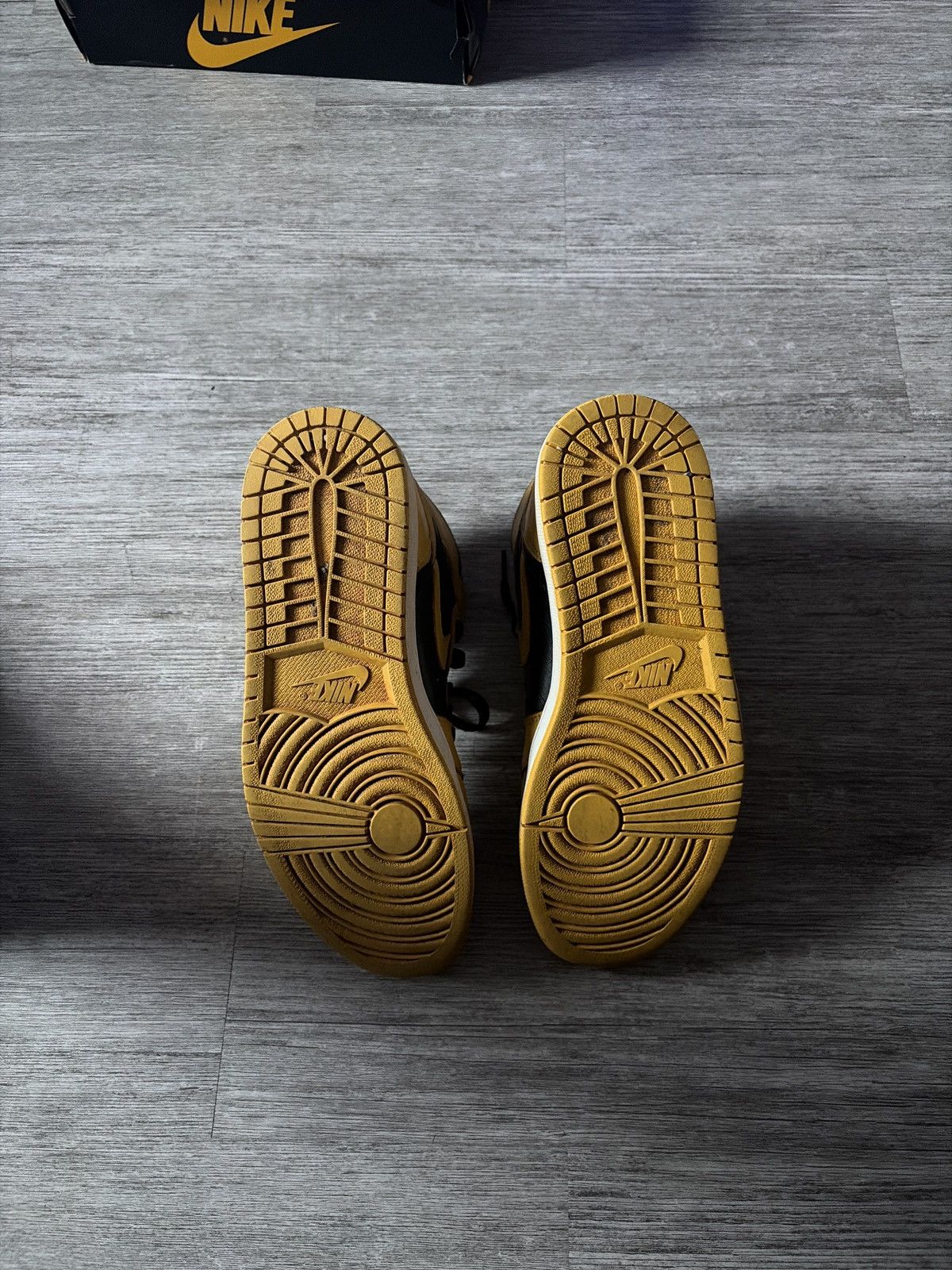 Jordan Brand Jordan 1 OG ‘Pollen’ Size US 11.5 / EU 44-45 - 5 Thumbnail