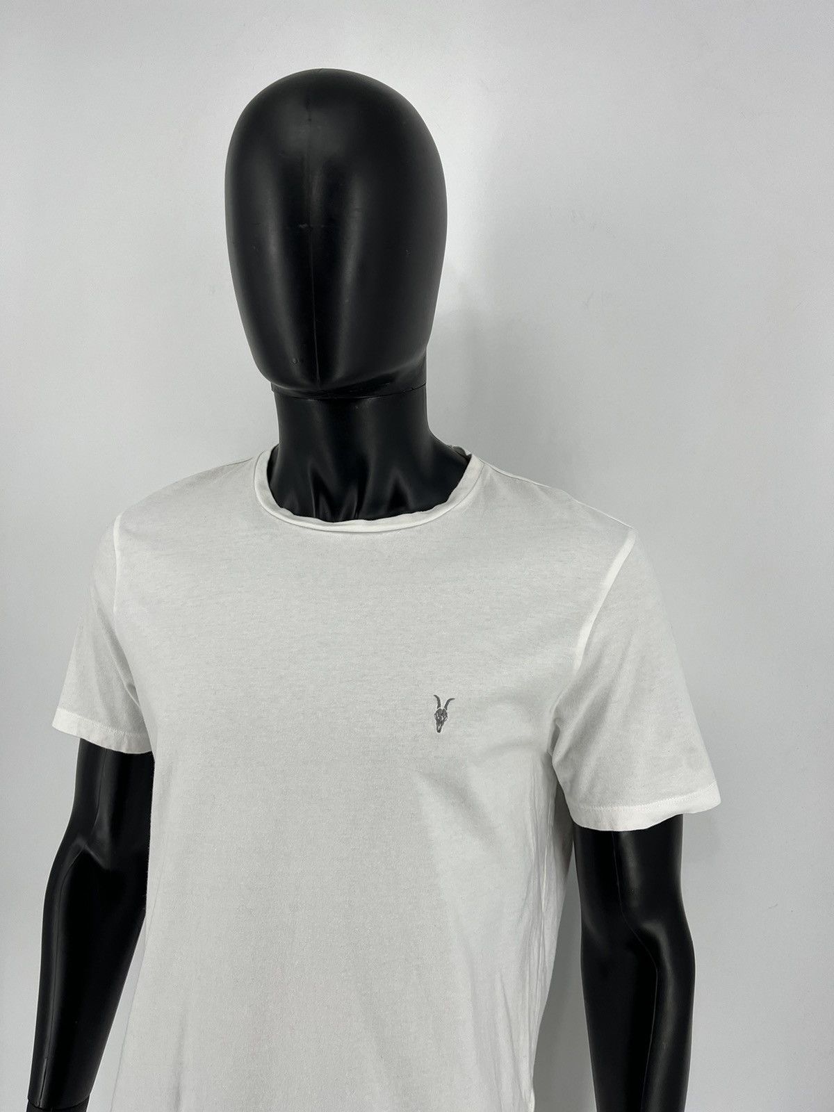 Allsaints Vintage Basic Allsaints Mini Logo Basic Tee Old Money Size US L / EU 52-54 / 3 - 4 Thumbnail