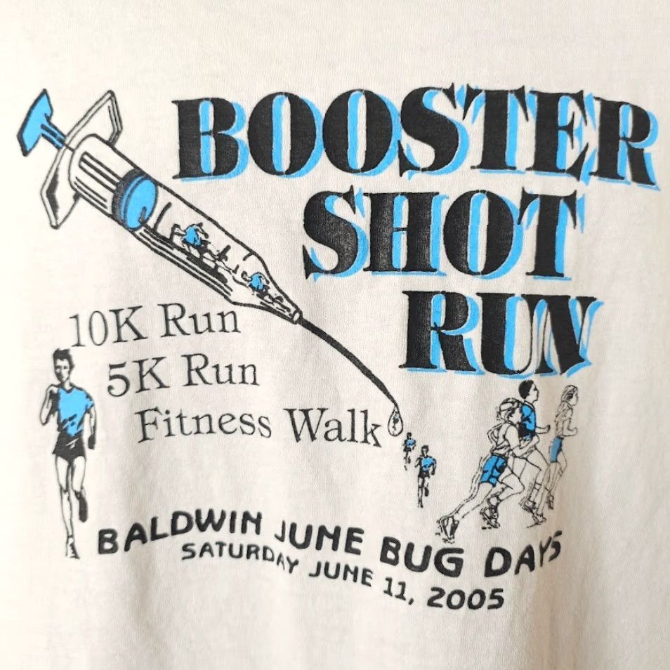 Gildan VINTAGE Gildan T-Shirt Mens Large White Booster Shot Run 10K Y2K Graphic Tee Short Sleeve Crew Neck Double-Sided Sports Running 2000s Size US L / EU 52-54 / 3 - 3 Thumbnail