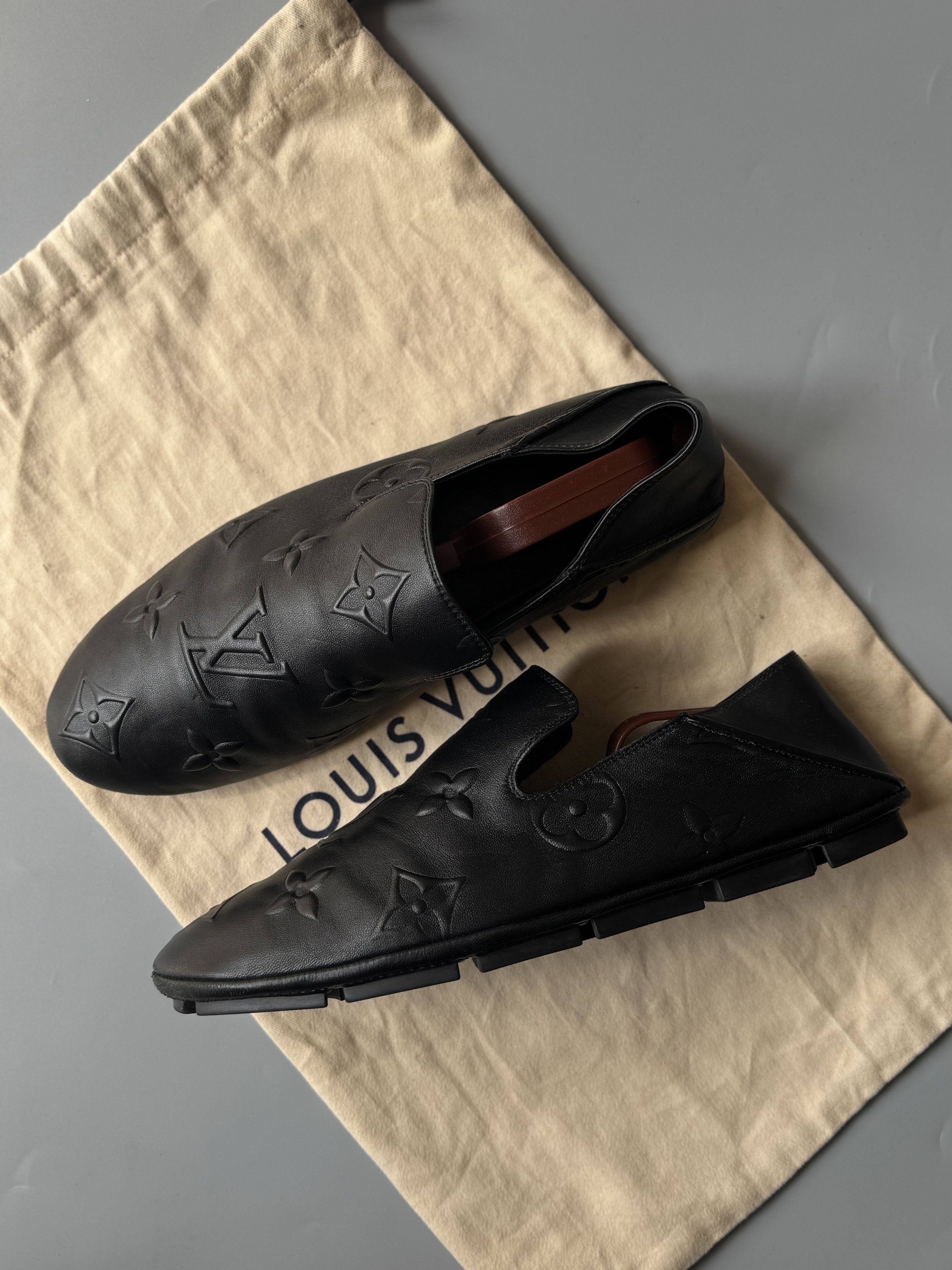 Louis Vuitton Louis Vuitton Driver Size US 7.5 / EU 40-41 - 1 Thumbnail