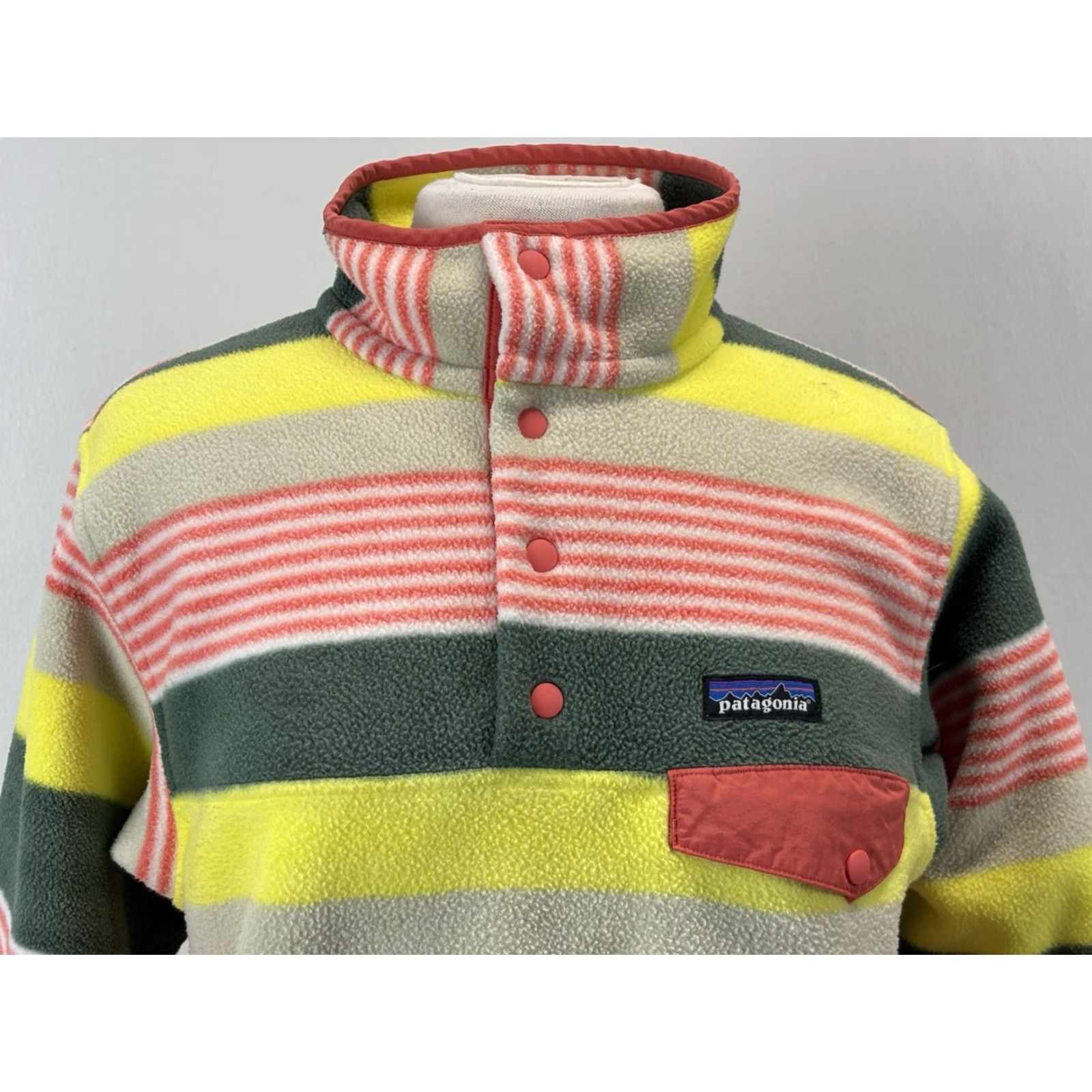 Patagonia Patagonia Synchilla Snap T Fleece Jacket Women’s Medium Stripe Pink Green Size M / US 6-8 / IT 42-44 - 5 Thumbnail