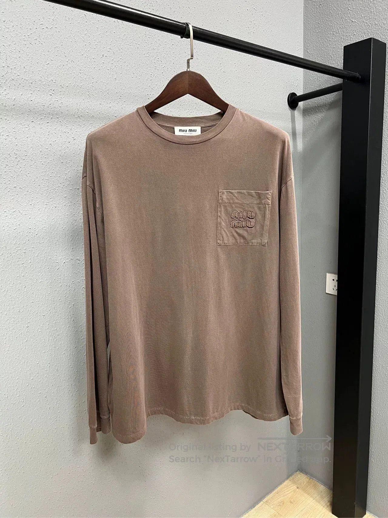Miu Miu Miumiu Cocoa Embroidered Sweatshirt. Size XL / US 12-14 / IT 48-50 - 1 Thumbnail