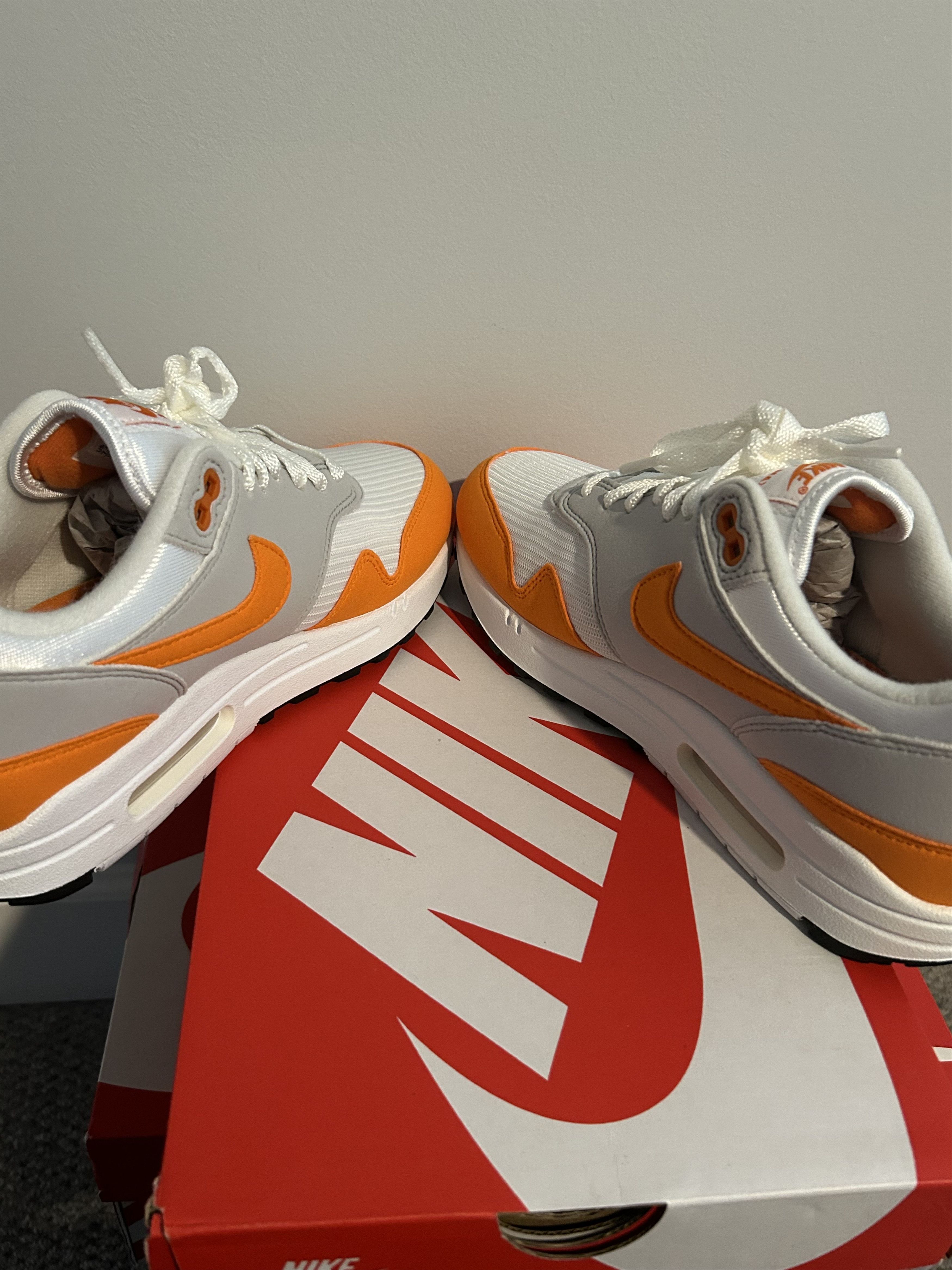 Nike Nike Air Max 1 Anniversary Orange *BRAND NEW* Size US 7.5 / EU 40-41 - 5 Thumbnail