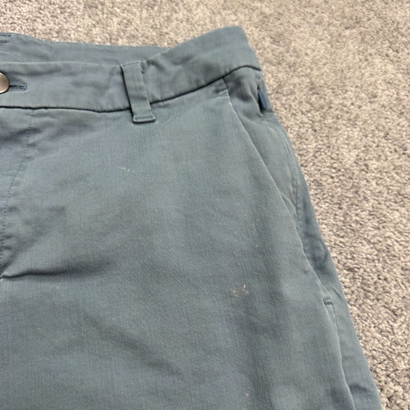 Lululemon Lululemon Shorts Men 30 Blue Chino Flat Front Breathable Cotton Pockets Mens Size US 30 / EU 46 - 6 Thumbnail