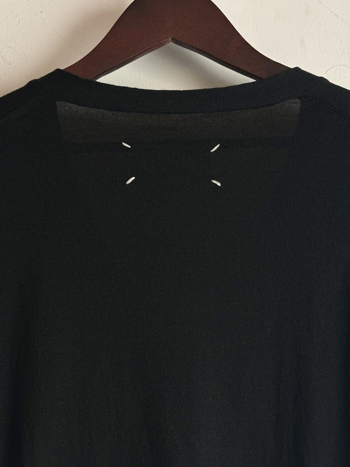 Maison Margiela Maison Martin Margiela | AW2005 Attached-Sleeve V-Neck Knit Size L / US 10 / IT 46 - 9 Thumbnail