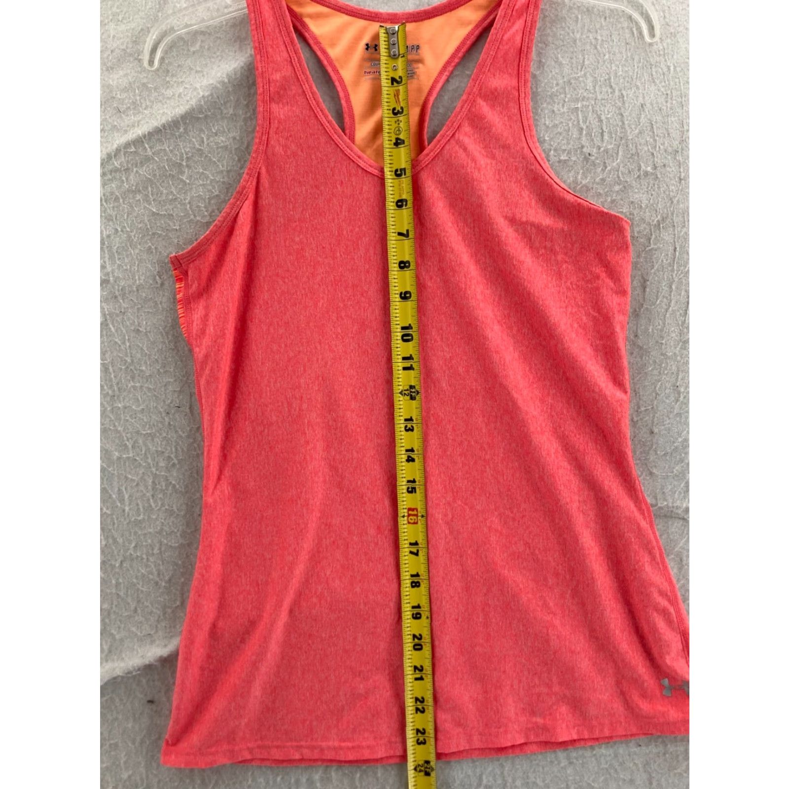 Under Armour Under Armour Shirt Womens Small Pink Fitted Heatgear Tank Top Size S / US 4 / IT 40 - 3 Thumbnail