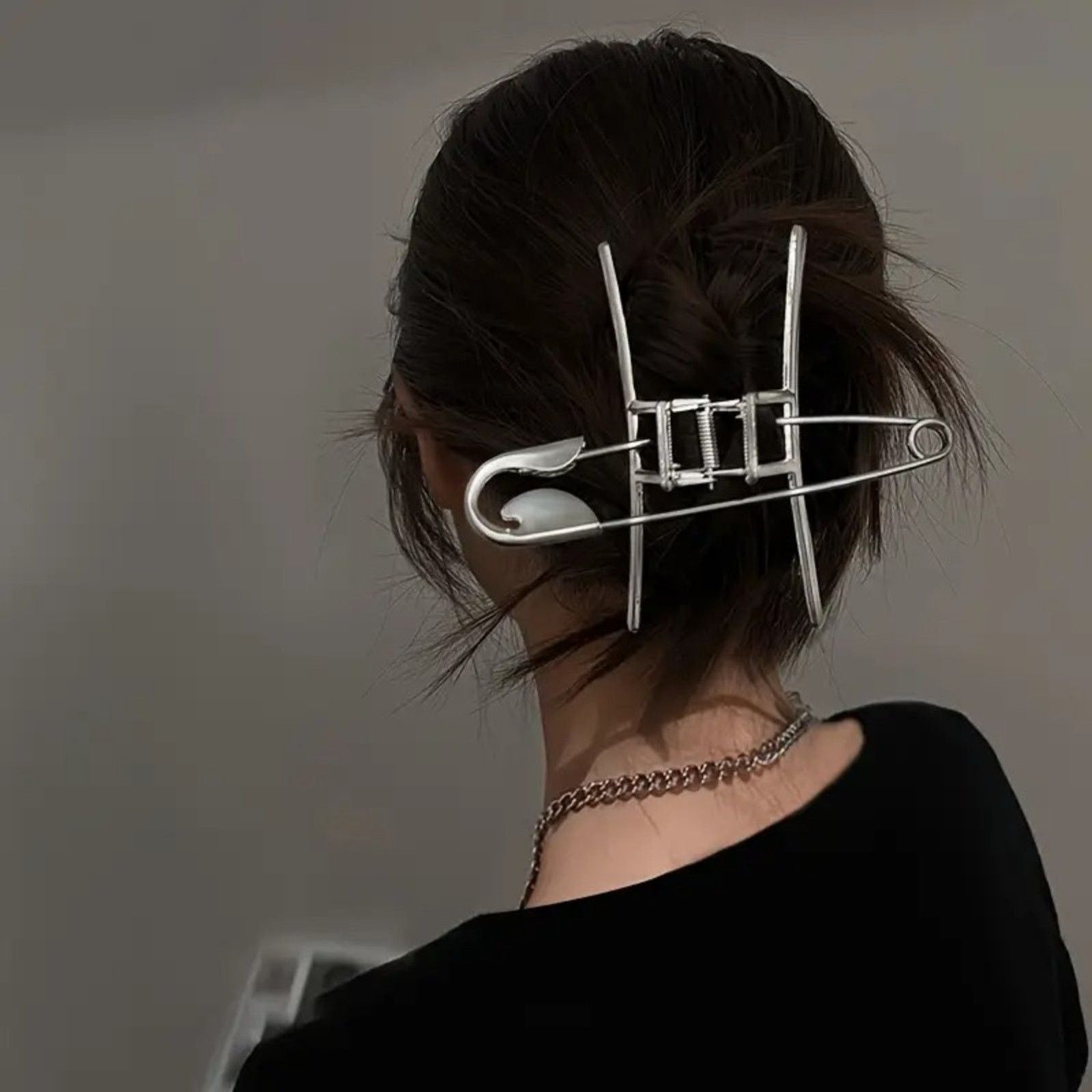 Other Chic Punk Art Silver Metal Safety Pin & Claw Hair Clip Size ONE SIZE - 1 Thumbnail