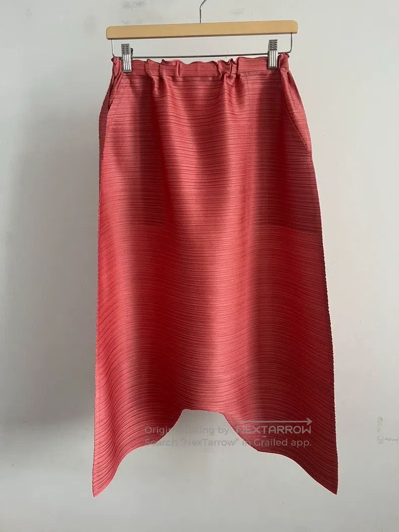 Issey Miyake Issey Miyake size:5 Red Midi Skirt Size 23" - 1 Thumbnail
