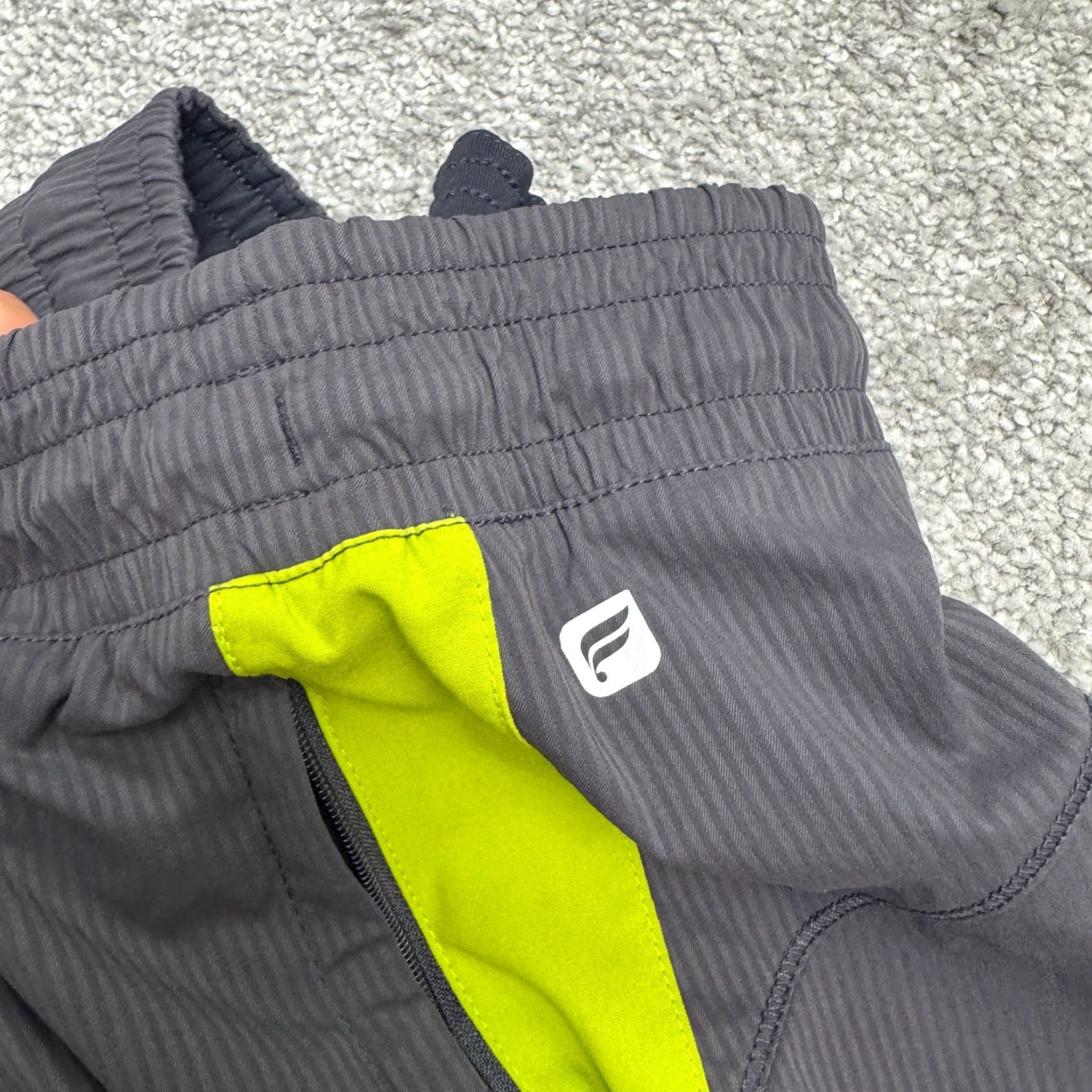Fabletics VINTAGE Fabletics Men's Jogger Pants Activewear Tapered Fit Gray Yellow Elastic Waist Medium Size US 31 - 5 Thumbnail