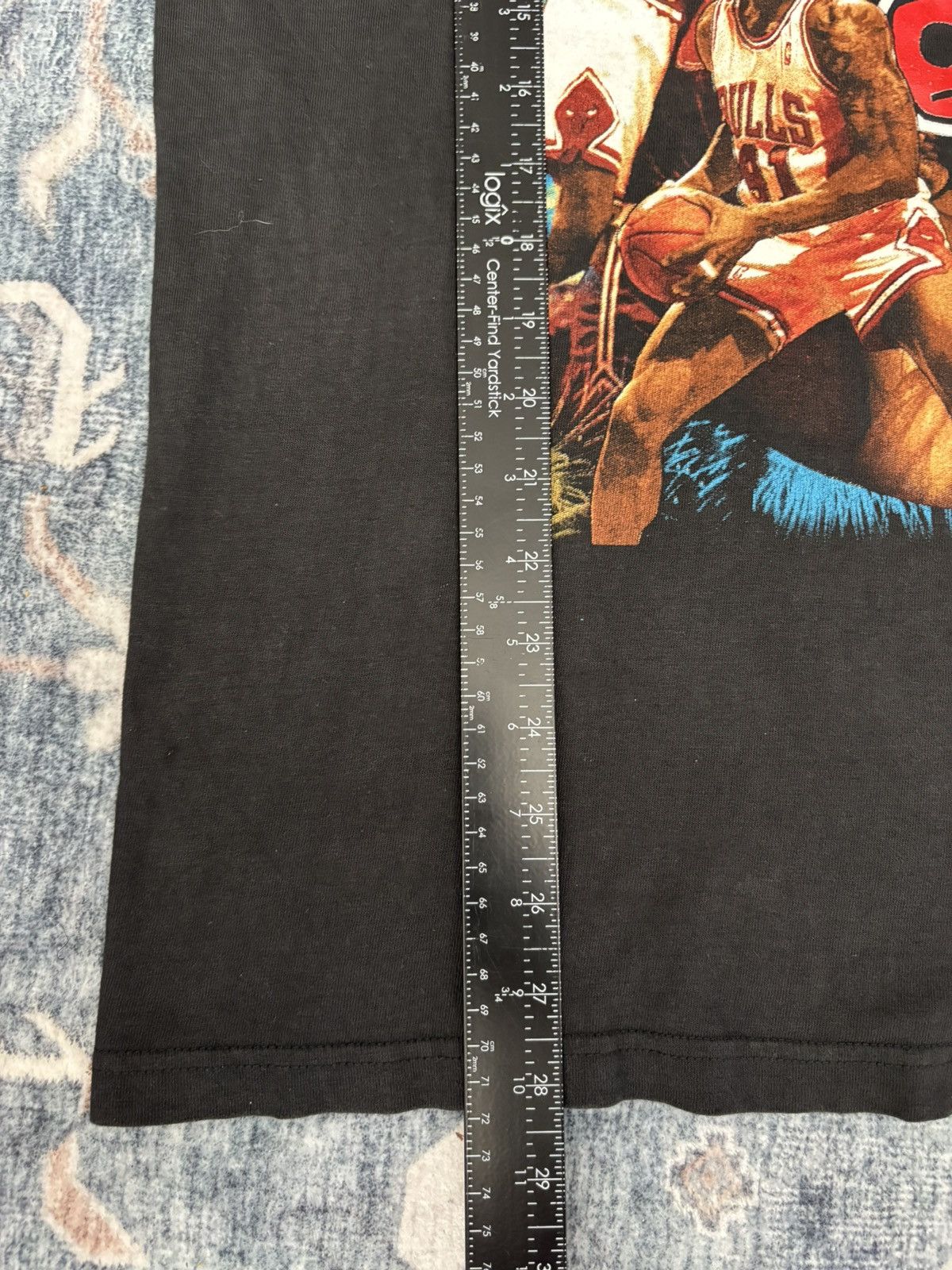 Vintage Vintage 1997 Chicago Bulls Champions Michael Jordan Rap Tee Size US L / EU 52-54 / 3 - 4 Thumbnail
