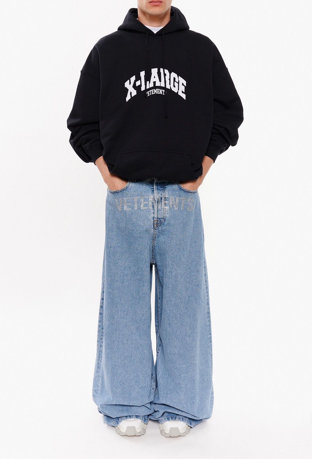 Vetements Last Size Vetements Crystal Logo Baggy Jeans Size US 31 - 4 Thumbnail