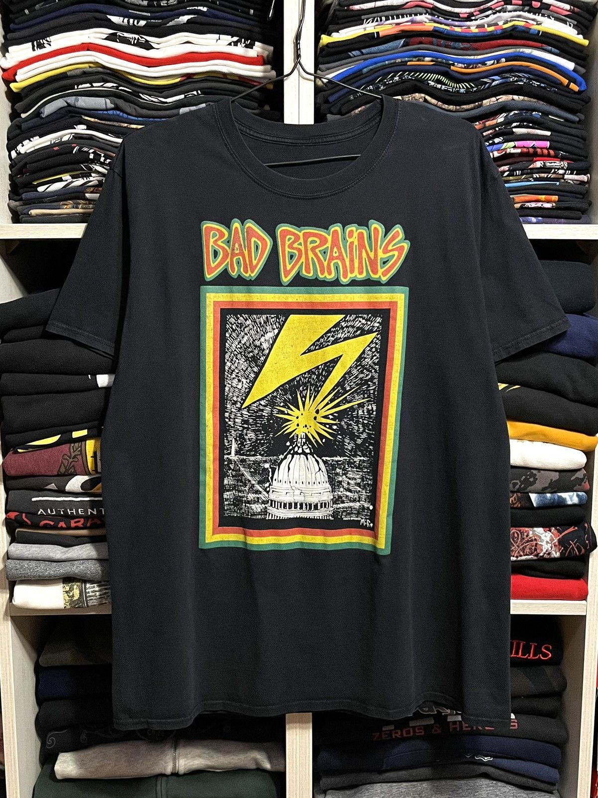 Band Tees Vintage 00s Bad Brains Capitol Punk Rock Band T-Shirt Size US XL / EU 56 / 4 - 9 Thumbnail