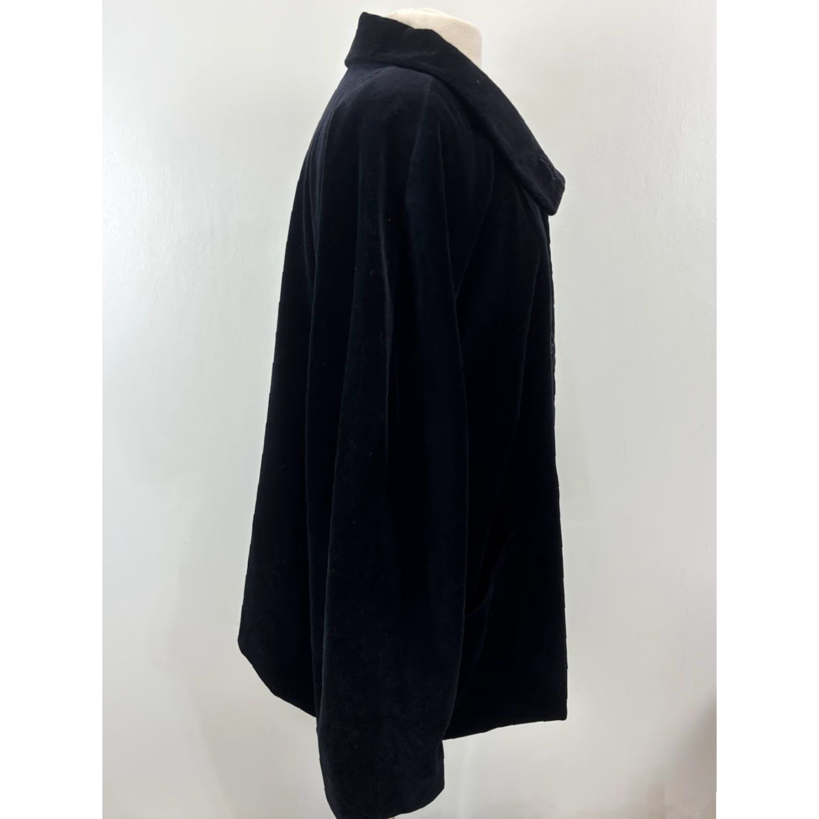 Talbots VINTAGE Talbots Velvet Jacket 22W Plus Women’s Black/Blue Lined Classic Whimsigoth Size 3XL / US 20-22 - 4 Thumbnail