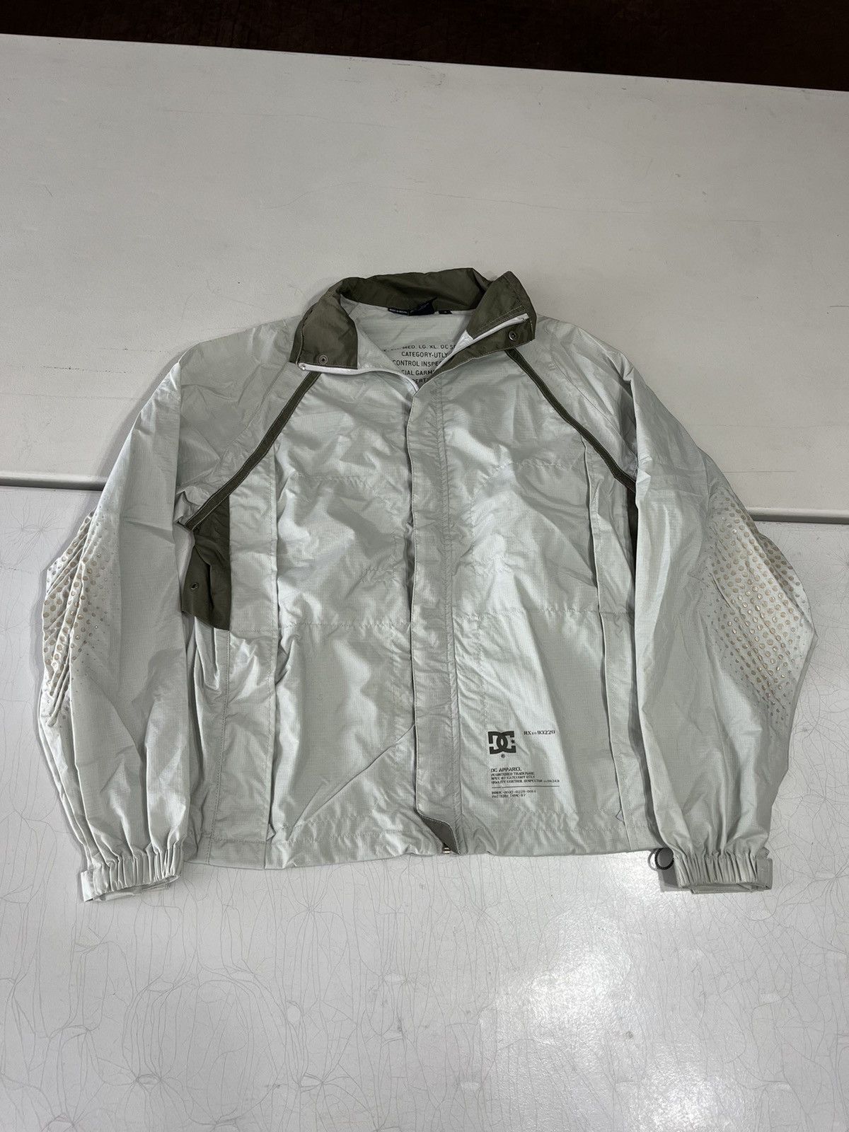 DC × Vintage Y2K DC windbreaker jacket Size US S / EU 44-46 / 1 - 1 Thumbnail