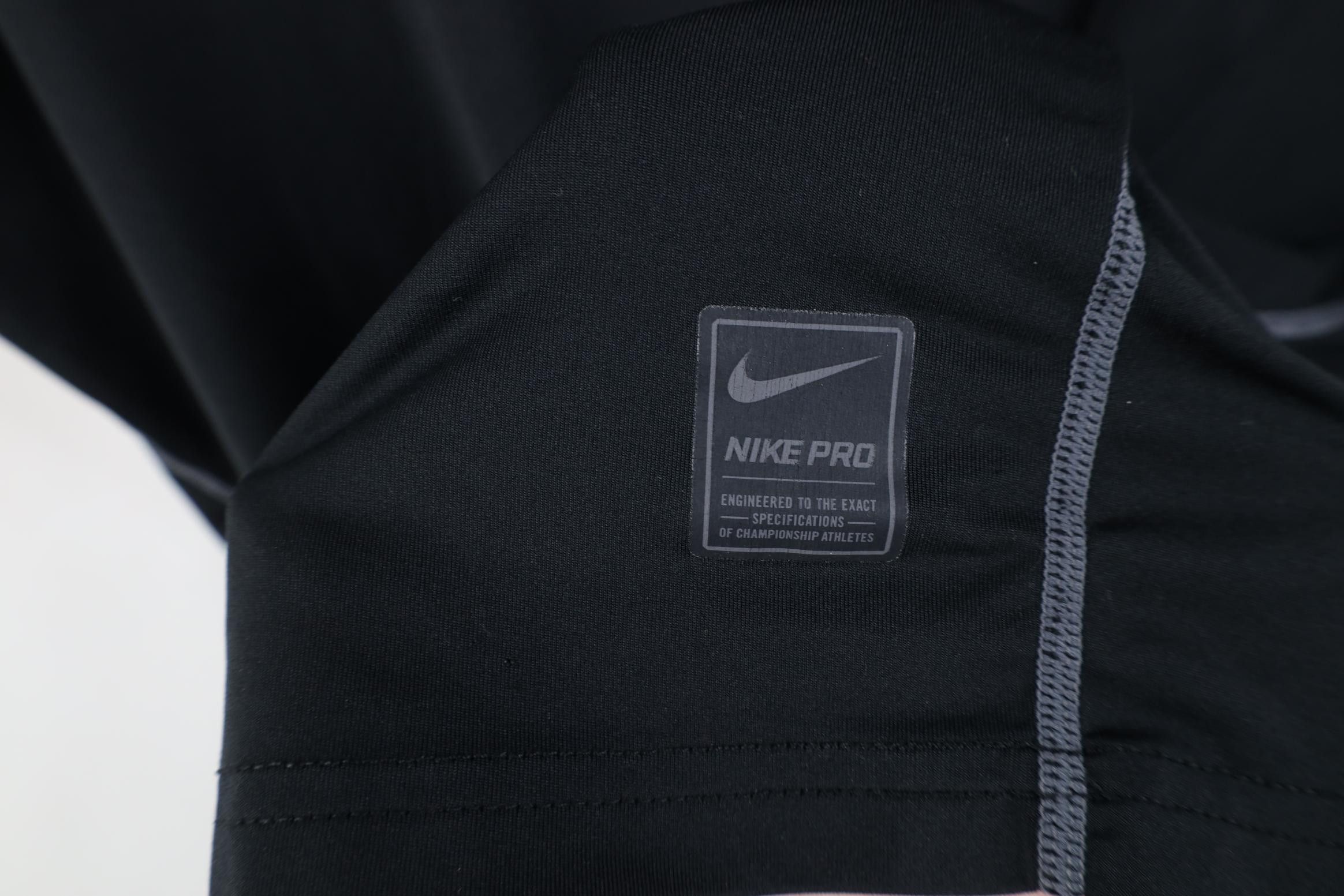 Nike Nike Pro Combat Compression Sleeveless Muscle T-Shirt Black Size US L / EU 52-54 / 3 - 11 Thumbnail