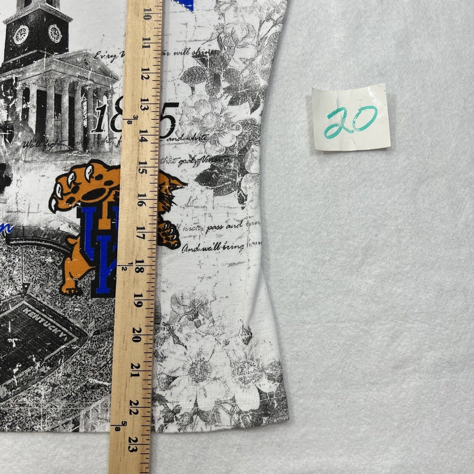 Vintage Vintage Kentucky Wildcats Sparkle Graphic T Shirt USA Size M / US 6-8 / IT 42-44 - 8 Thumbnail