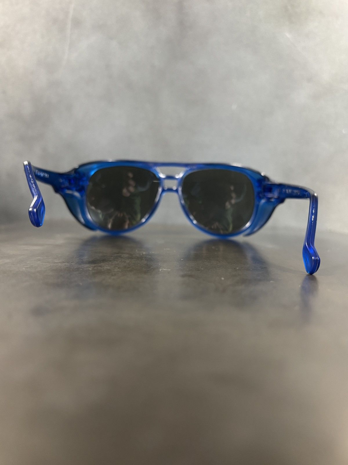 Vintage 1980s Vintage Sunglasses Safety Oversized Goop Aviator Blue Size ONE SIZE - 4 Thumbnail