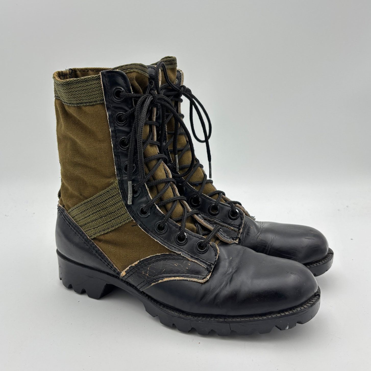 Vintage Vintage Vietnam War Military Jungle Combat Boots 5R Third Size US 5 / EU 37 - 1 Thumbnail