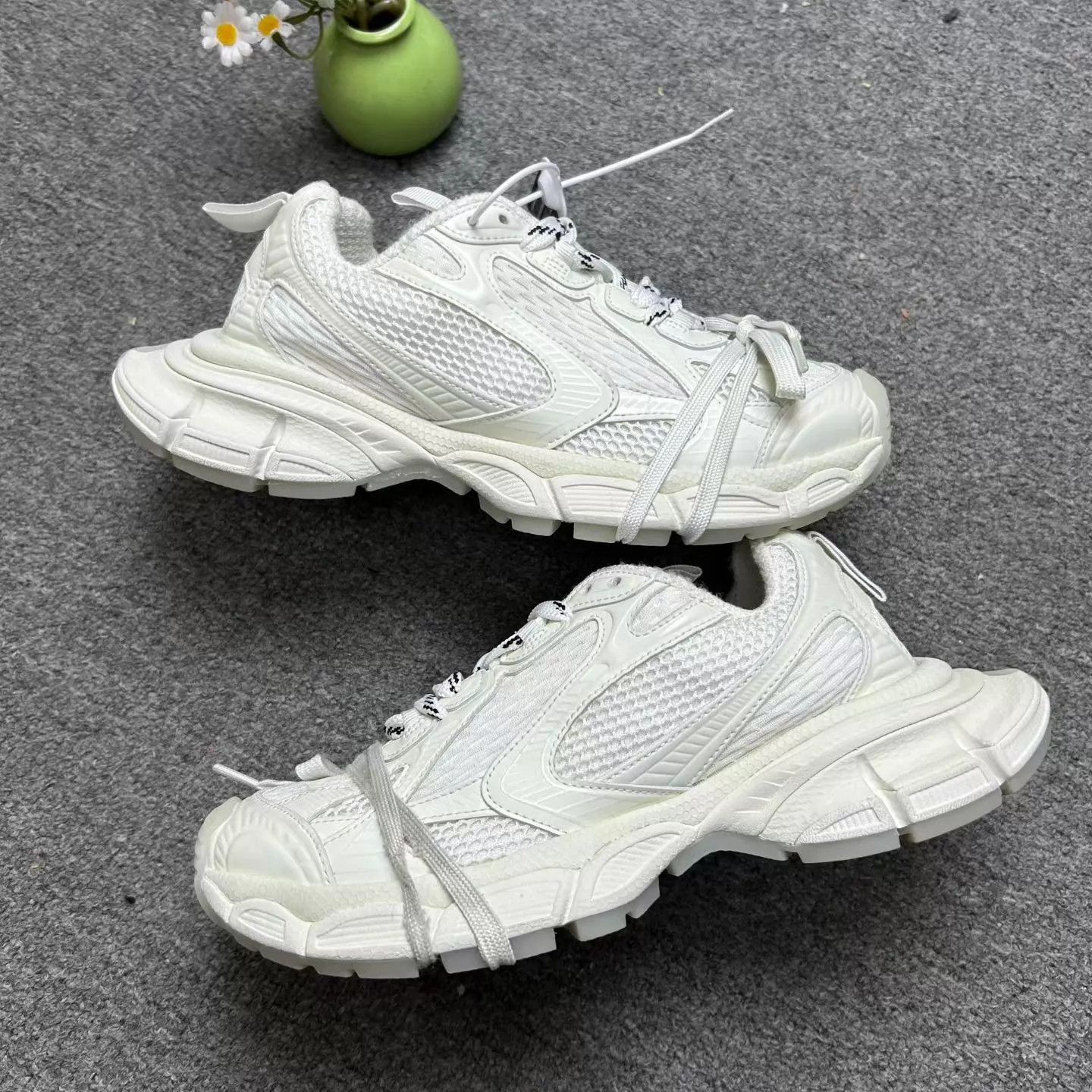 Balenciaga Balenciaga 3xl Fluorescent 38 99 New Size US 7.5 / IT 37.5 - 2 Thumbnail