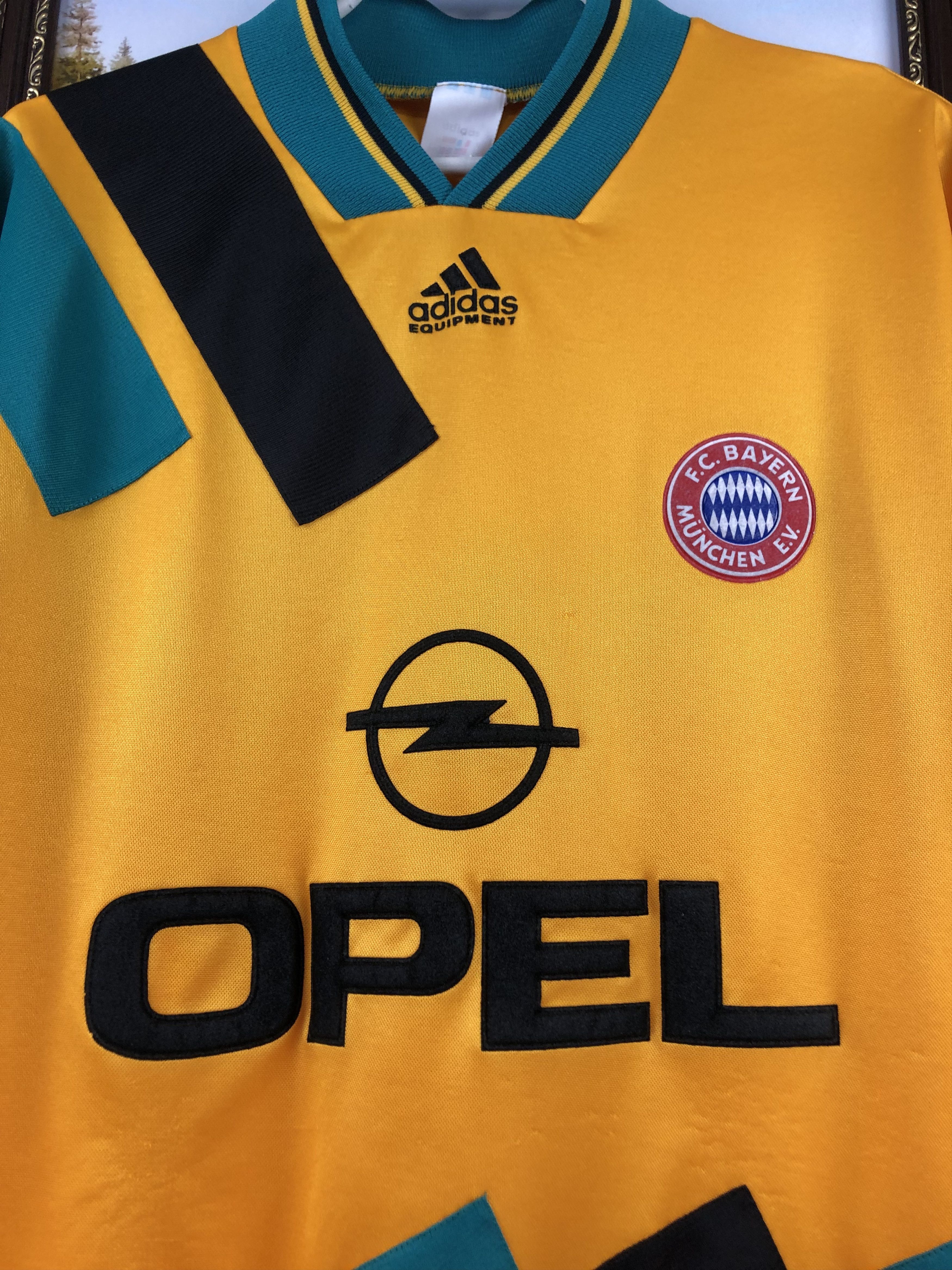 Bayern Munich Away football shirt 1993 Soccer Adidas Jersey