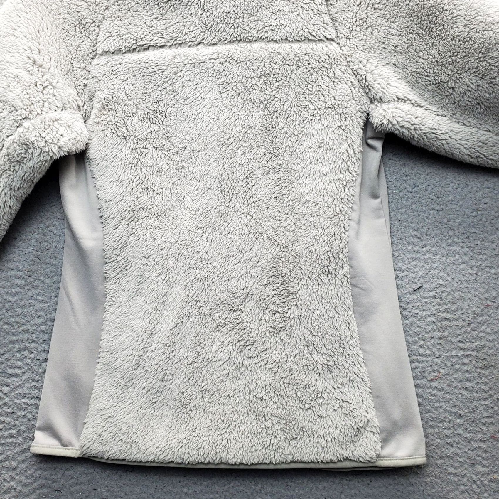 Logo 7 Columbia Womens XS Teddy Fleece Jacket Gray Full Zip Logo EUC - Outdoor, Regular Fit, Pockets, Breathable, 100% Polyester Jacket Size XS / US 0-2 / IT 36-38 - 7 Thumbnail