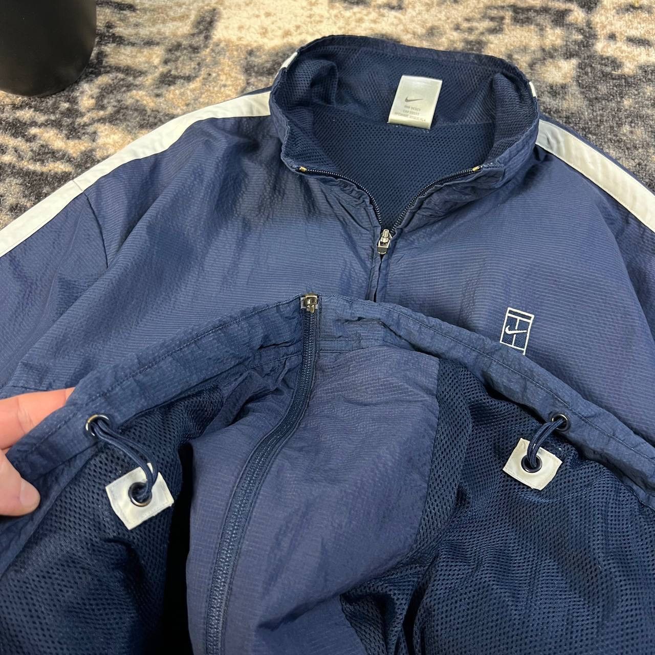 Nike Nike Court Vintage Y2K Mini Logo Light Jacket Size US L / EU 52-54 / 3 - 8 Thumbnail