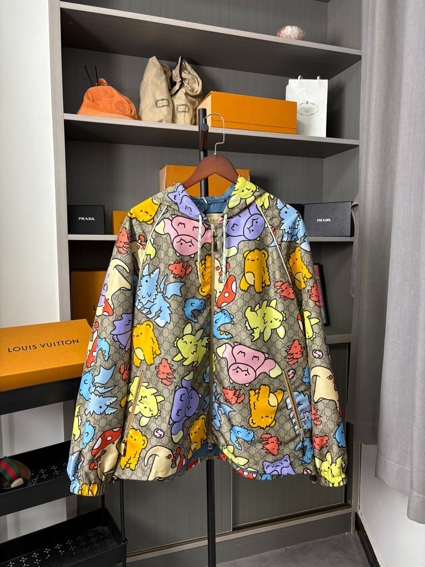 Gucci Gucci Printed Light Jacket 48 Men Size US XL / EU 56 / 4 - 1 Thumbnail