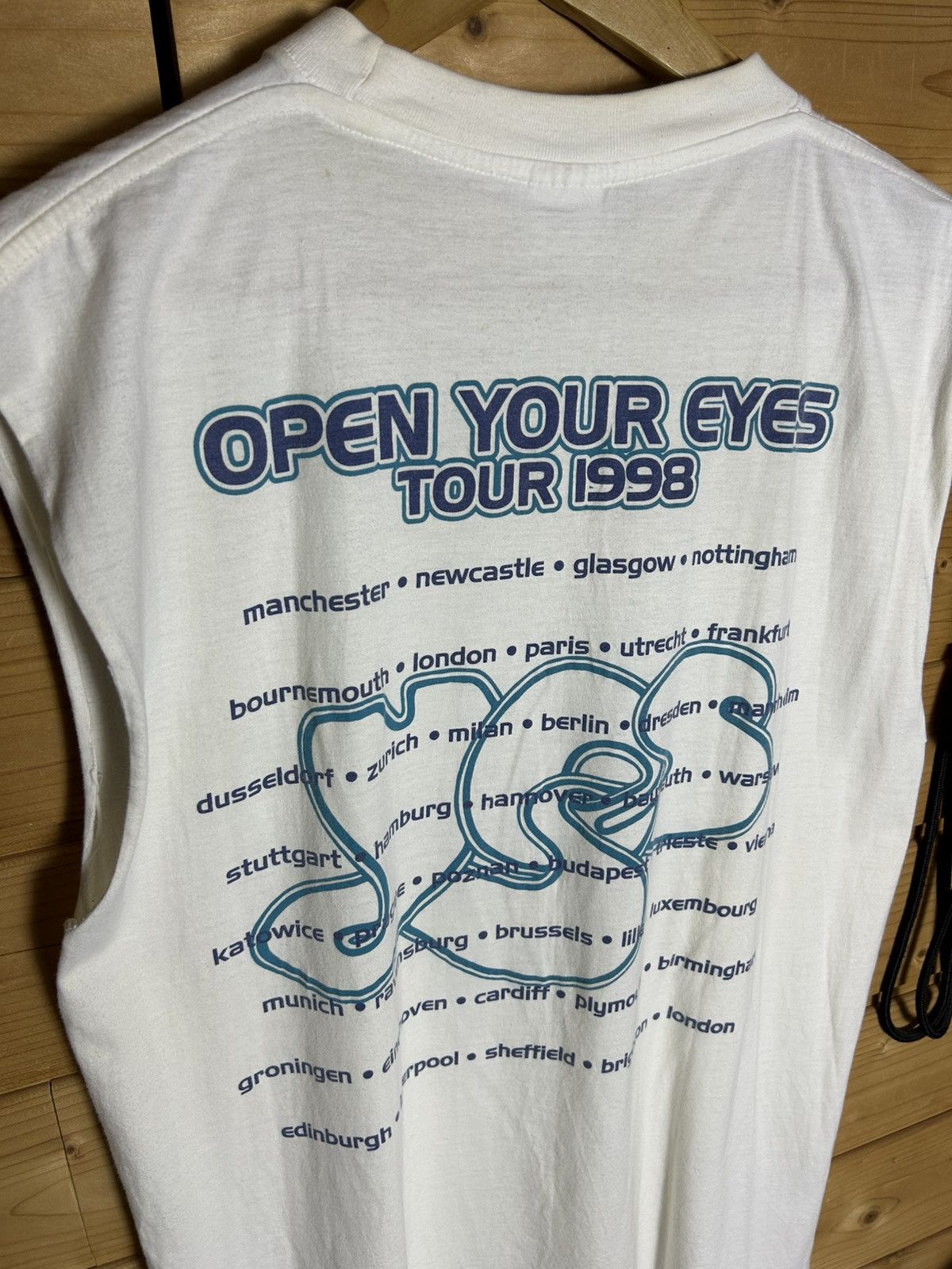 Vintage Vintage Yes 1998 tour shirt Size US L / EU 52-54 / 3 - 12 Thumbnail