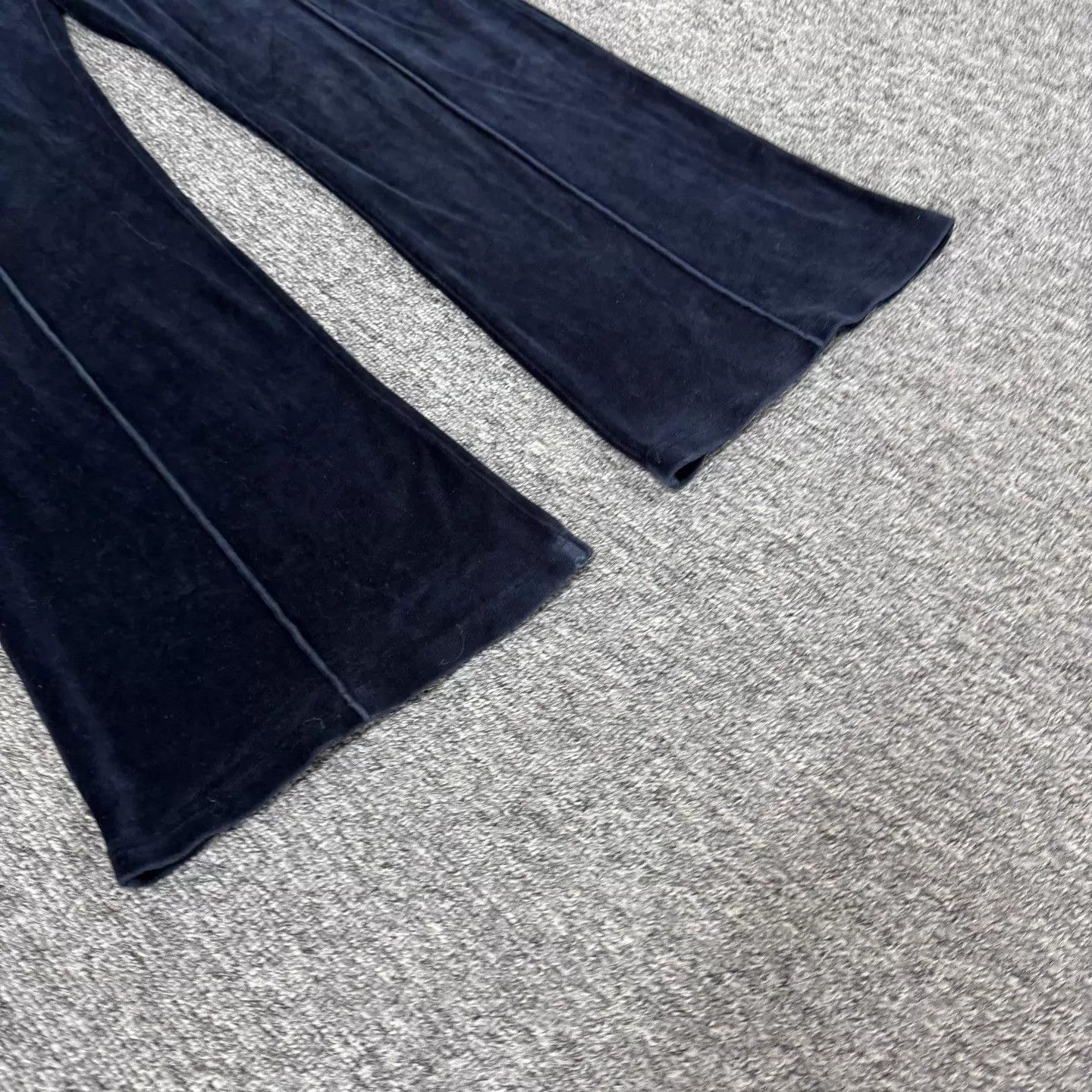 Celine Celine Velvet Triomphe Sweatpants XL 95 New Size 30" / US 8 / IT 44 - 3 Thumbnail