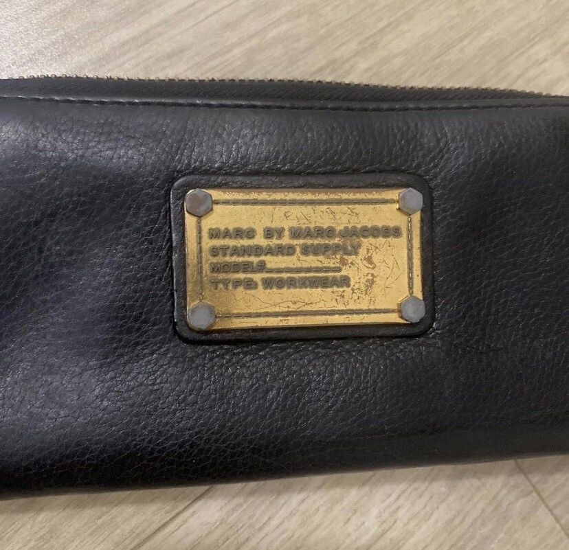 Marc by Marc Jacobs Marc By Marc Jacobs Wallet Black Zip Coin Purse Size ONE SIZE - 5 Thumbnail