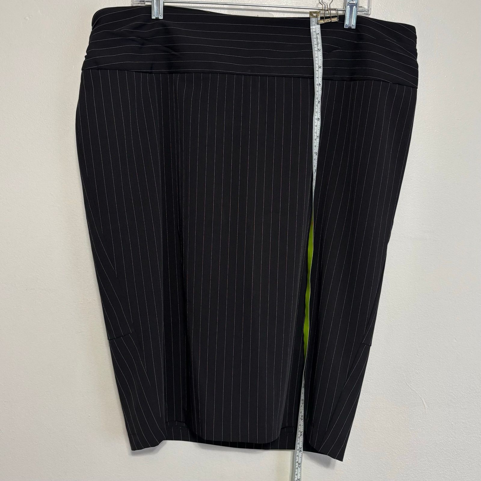Other Torrid Black Pinstripe A-Line Skirt Bow Back Zip Size 14 Size 36" / US 14 / IT 50 - 3 Thumbnail