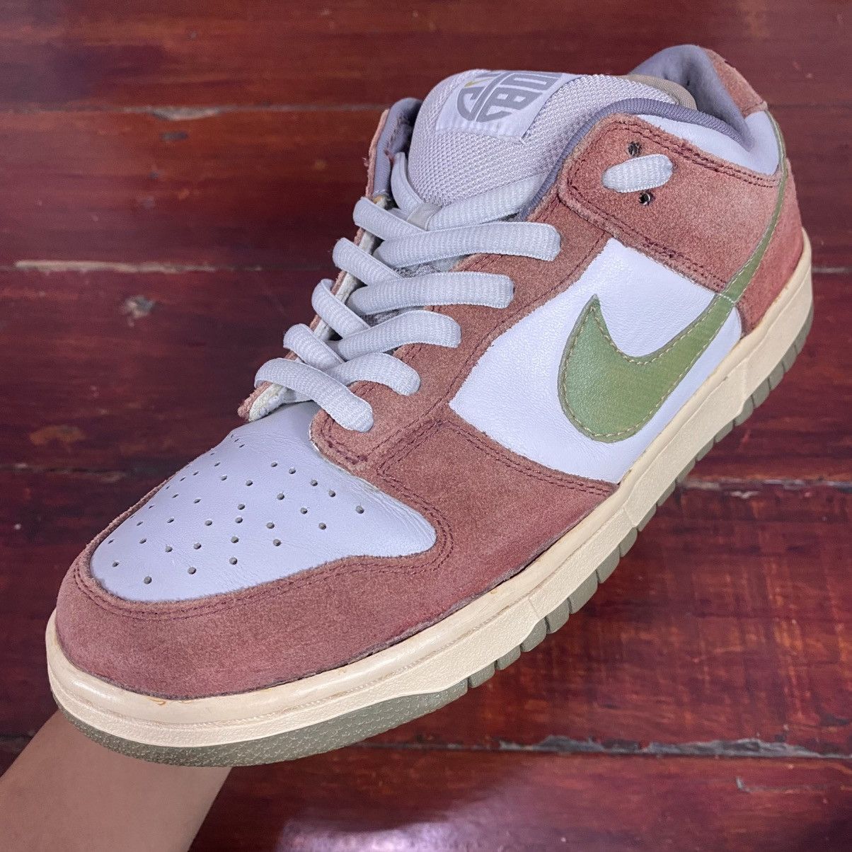 Nike SB Dunk Low Shanghai 1 2004 Size US 8 / EU 41 - 8 Thumbnail