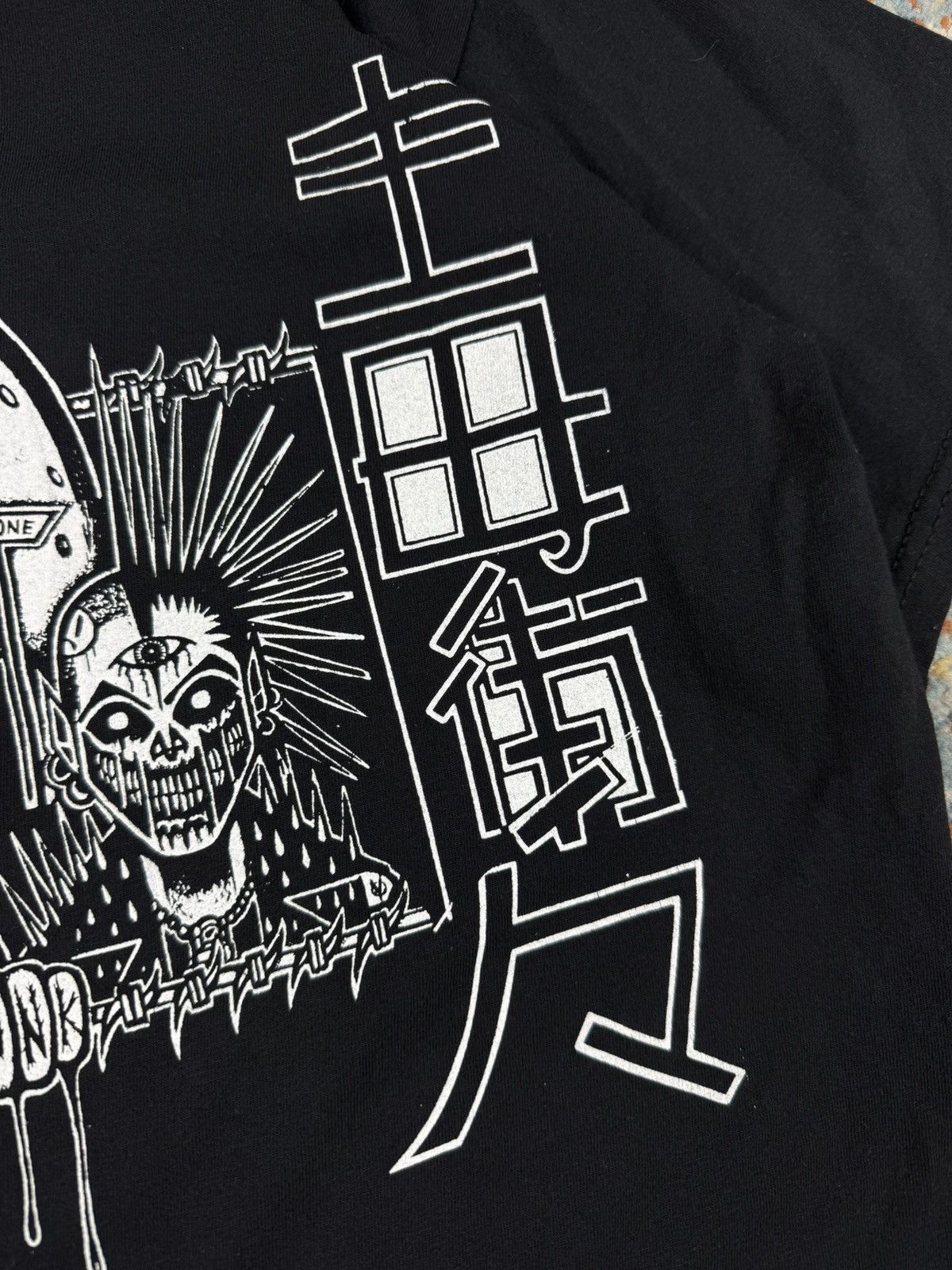 Band Tees × Vintage Vintage Y2K Grimmed out graphic band tee Size US L / EU 52-54 / 3 - 9 Thumbnail