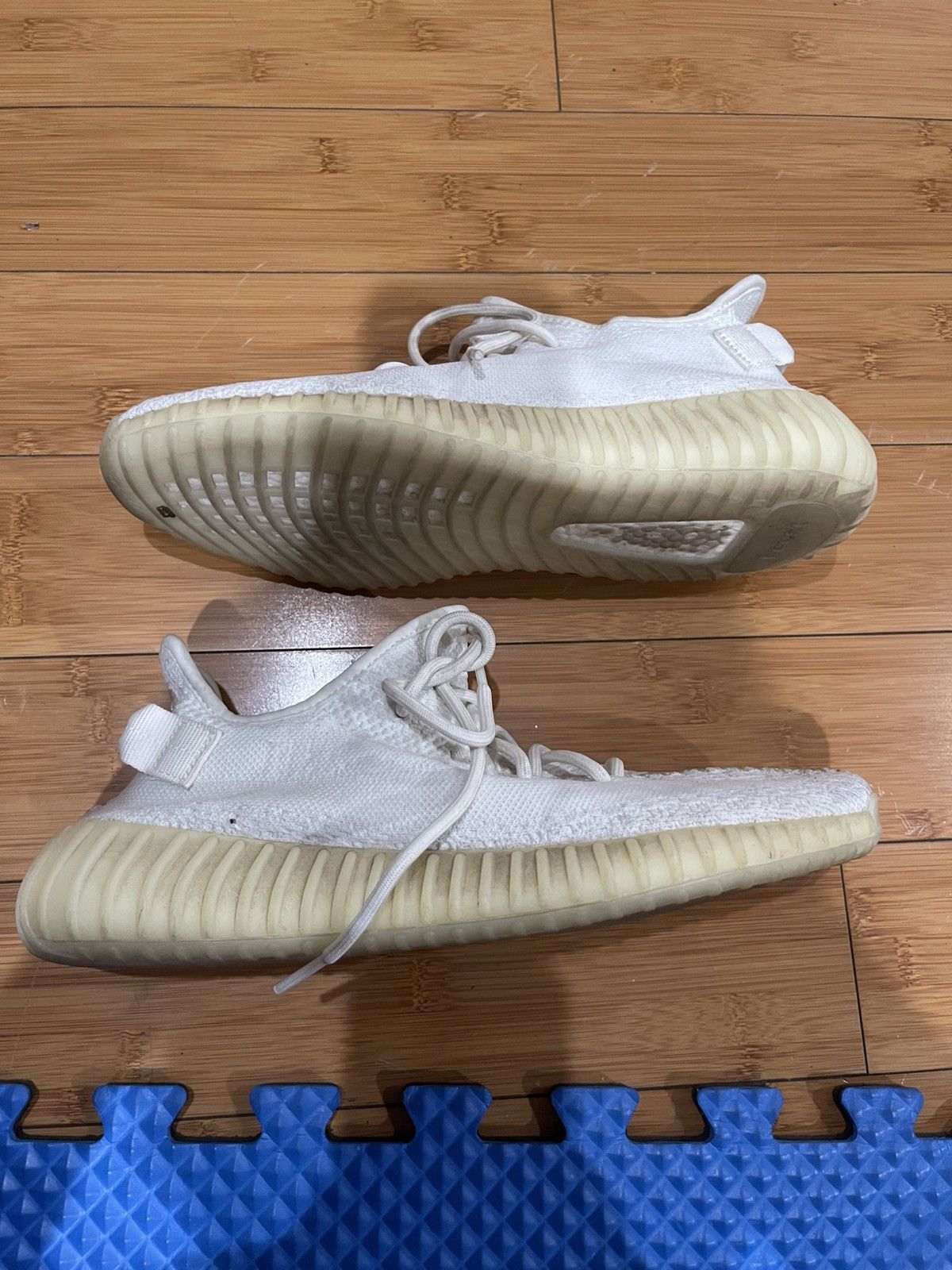 Yeezy Yeezy 500 Triple White Size US 11.5 / EU 44-45 - 1 Thumbnail