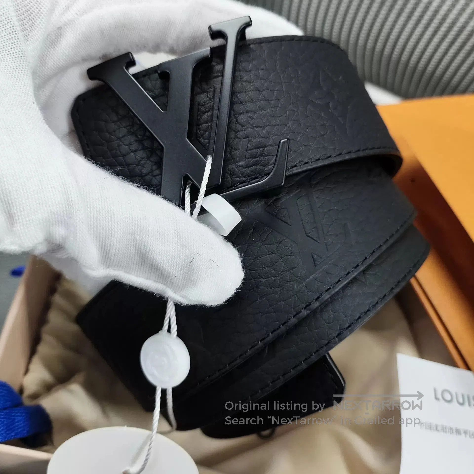 Louis Vuitton Black Textured Leather Belt with Buckle. Size ONE SIZE - 1 Thumbnail