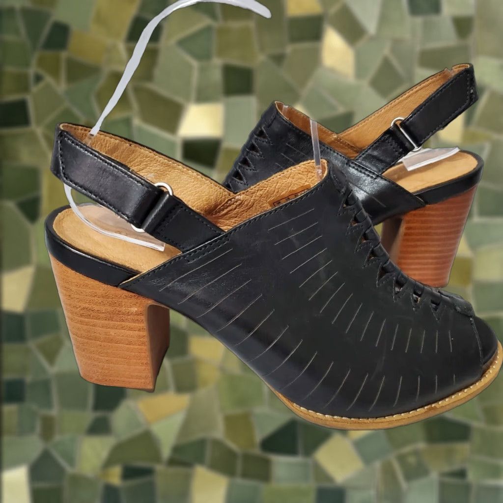 Clarks Slingback Sandals Women 8M Black Leather High Heel Shoes Adjustable Block 261252114055