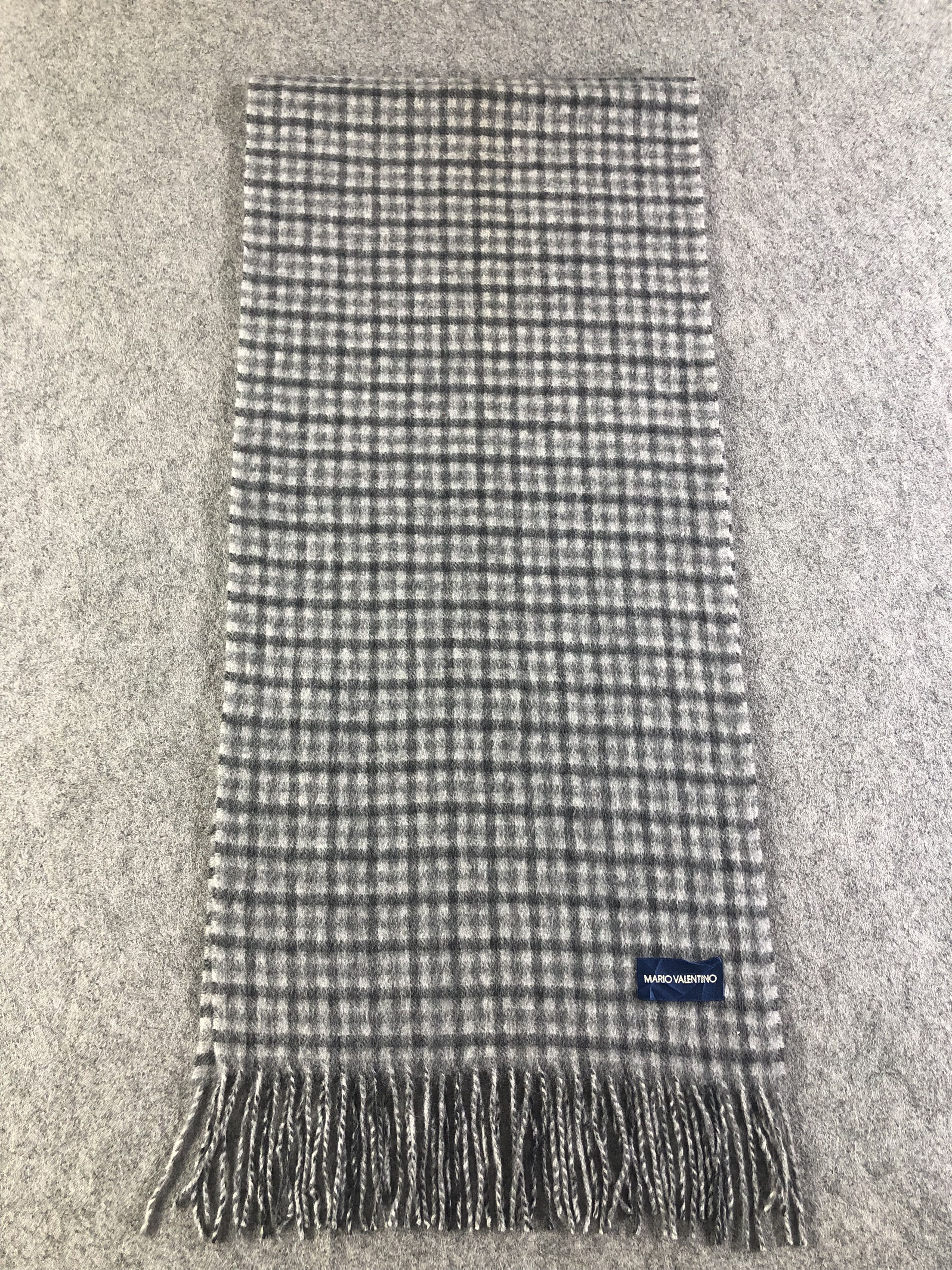 Vintage Mario Valentino Scarf / Muffler / Neckwear Size ONE SIZE - 2 Thumbnail