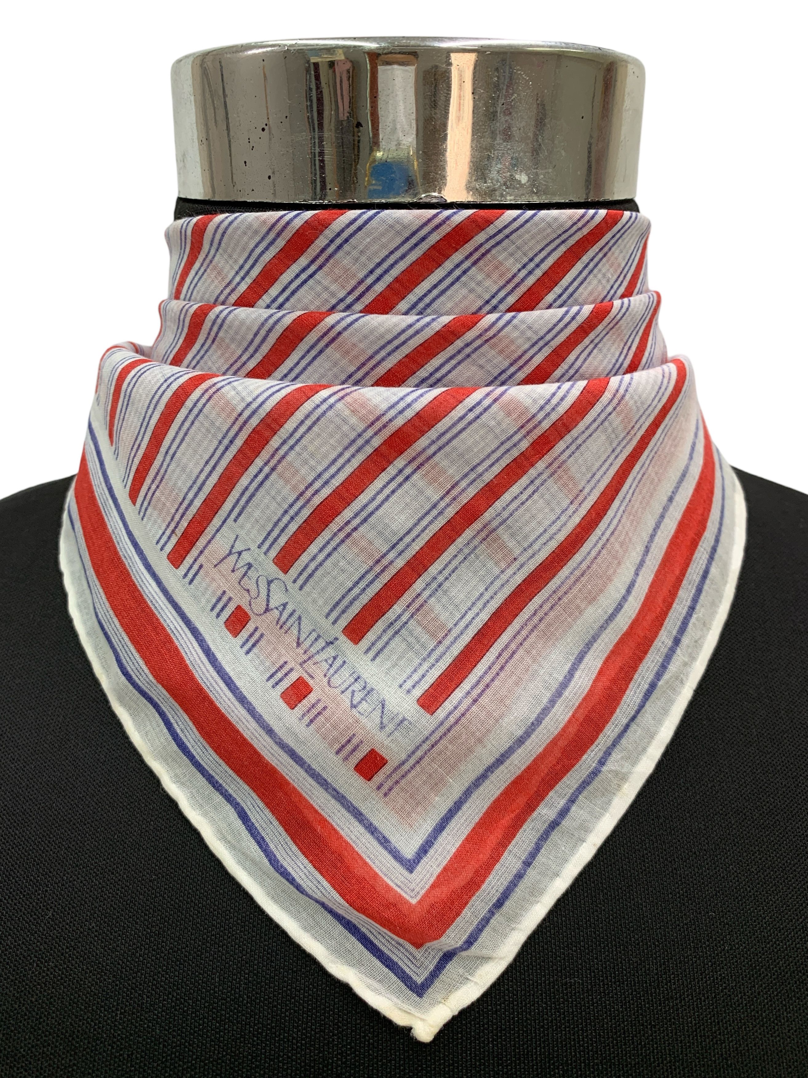 Vintage × Yves Saint Laurent Vintage Yves Saint Laurent Neckerchief/Handkerchief - HKA918 Size ONE SIZE - 1 Thumbnail