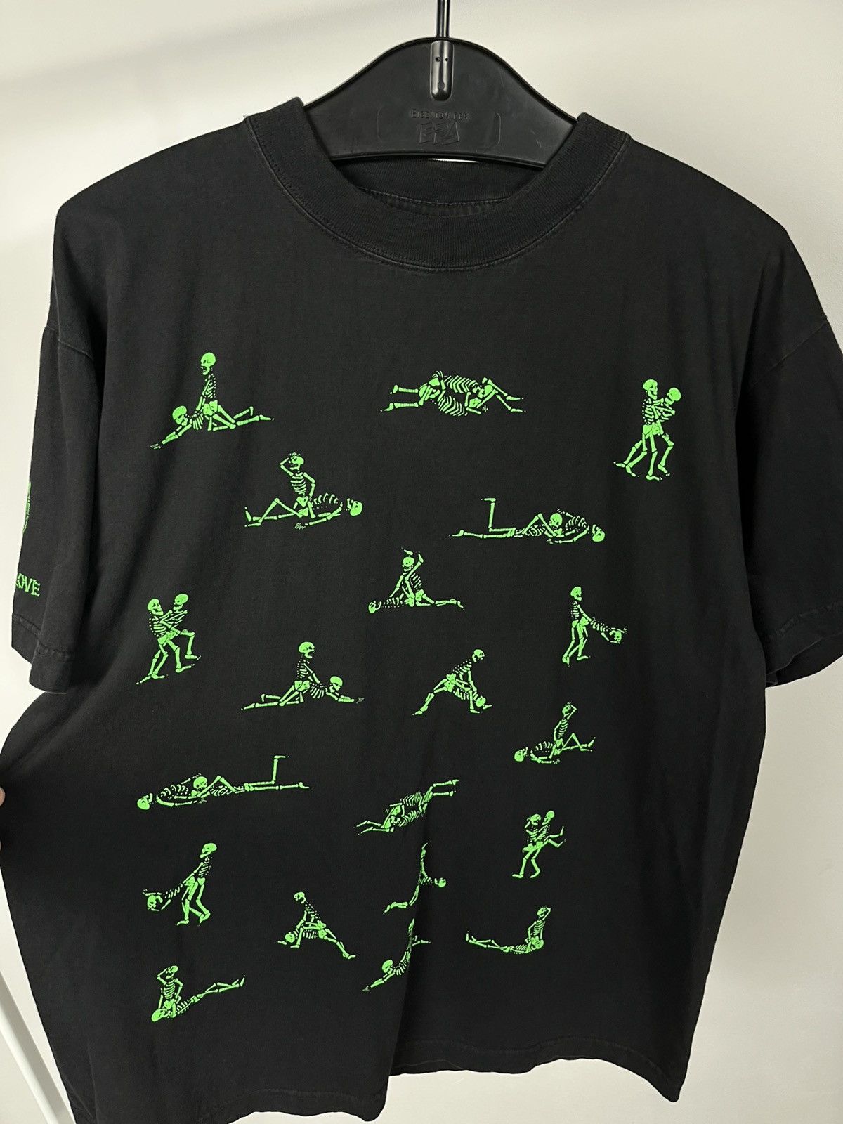 Other Oversized Black T-Shirt Green Skeleton Graphic Bone In Love Size US L / EU 52-54 / 3 - 5 Thumbnail