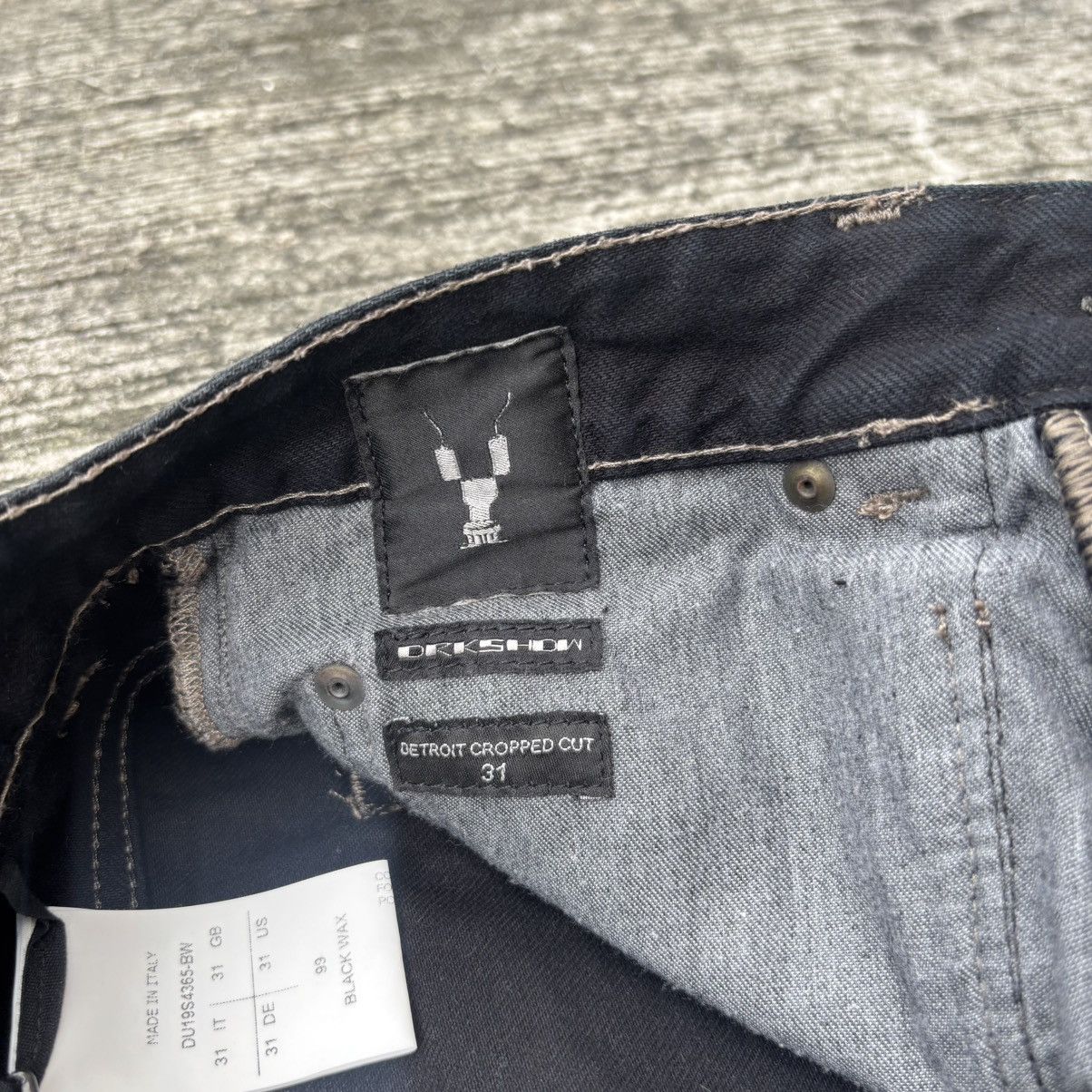 Rick Owens Drkshdw Rick Owens DRKSHDW Detroit Black Wax Cropped Cut Jeans Size US 31 - 7 Thumbnail