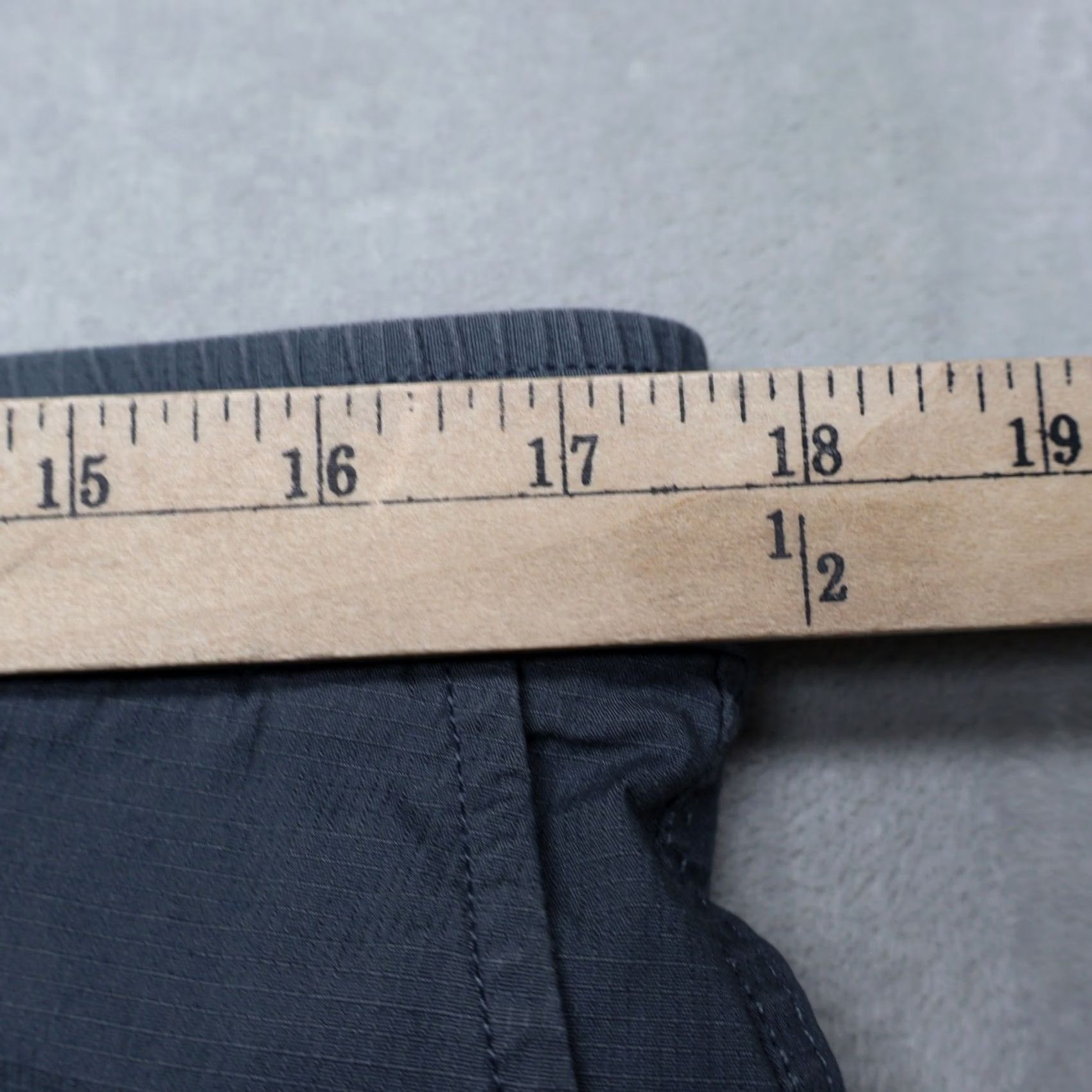Vuori Vuori Pants Women XL Gray Ripstop Stretch Hiking Drawstring Casual Travel 36x30 Size 40" / US 18 - 6 Thumbnail
